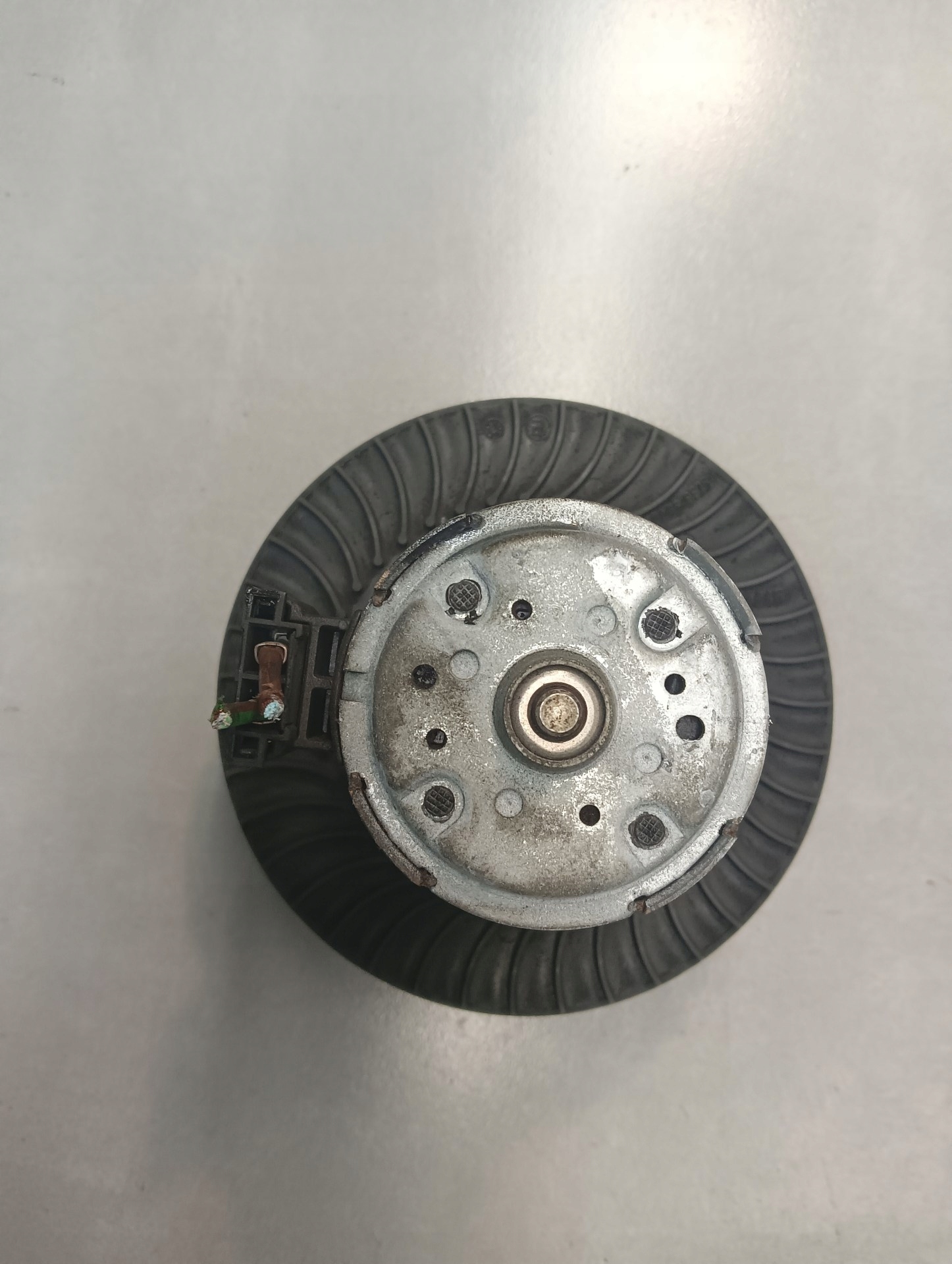 ventilátor topení BMW E46 1.9 0130101100