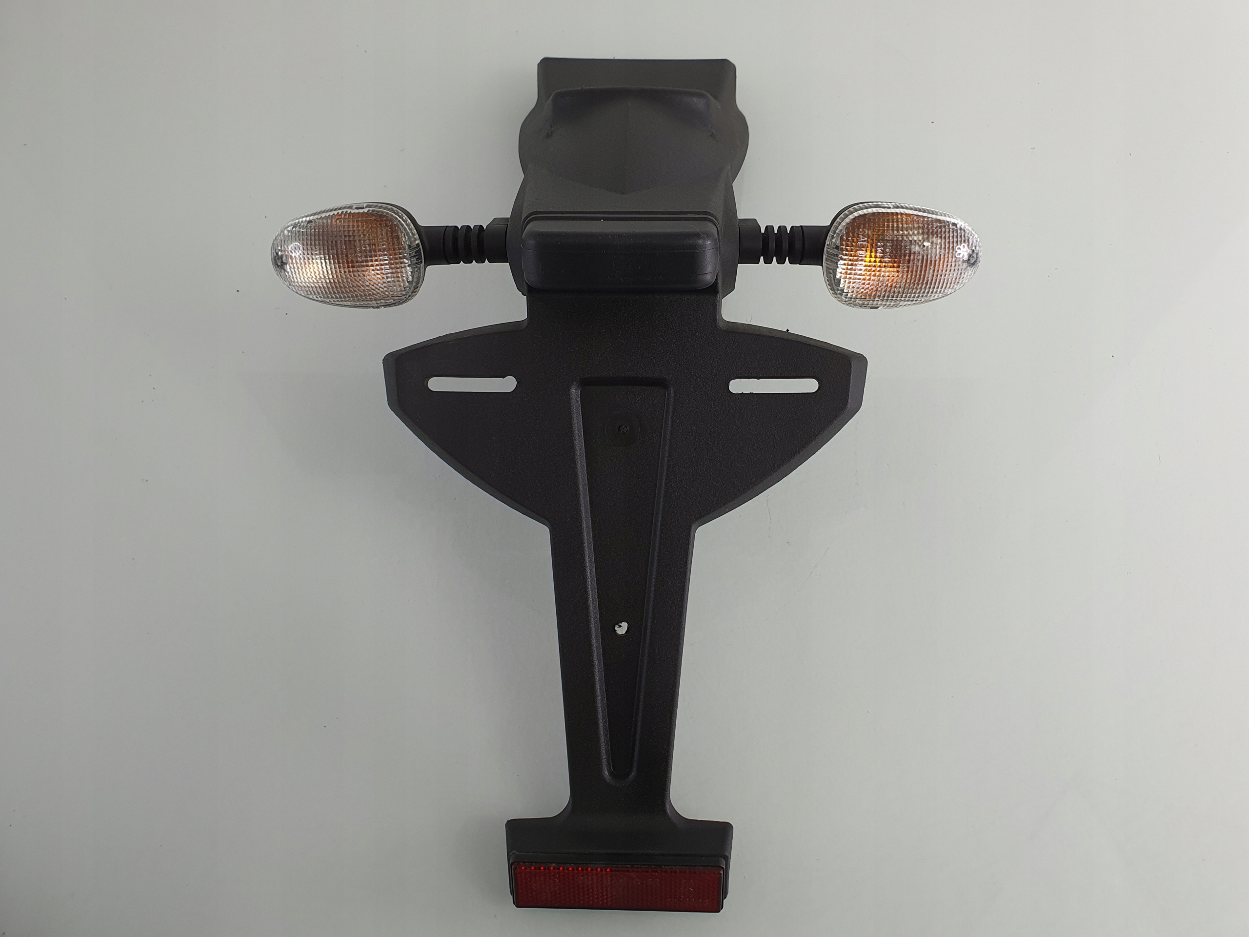 S01H - E238 TRIUMPH SPEED TRIPLE 1050 кріплення пластини