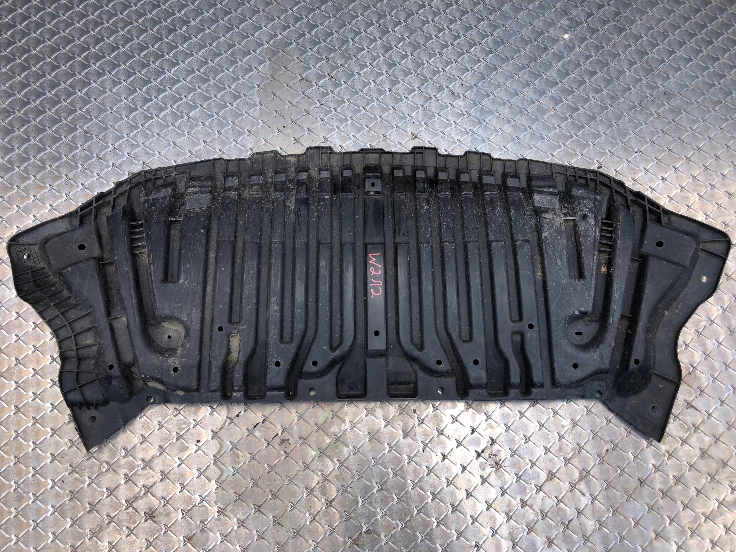 cover below bumper MERCEDES W212 A2125204123