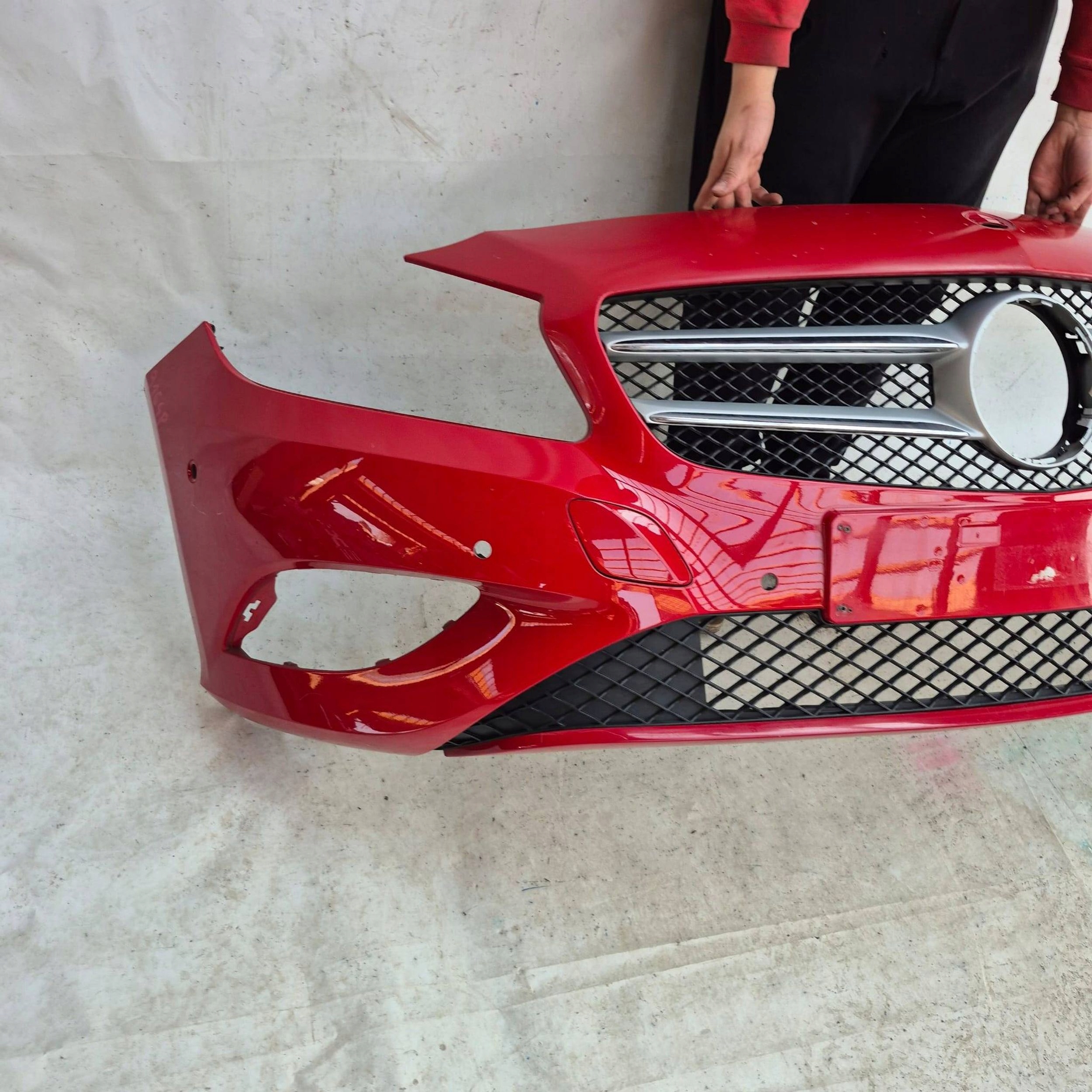 MERCEDES A KLASA W176 12- bumper front front PDC