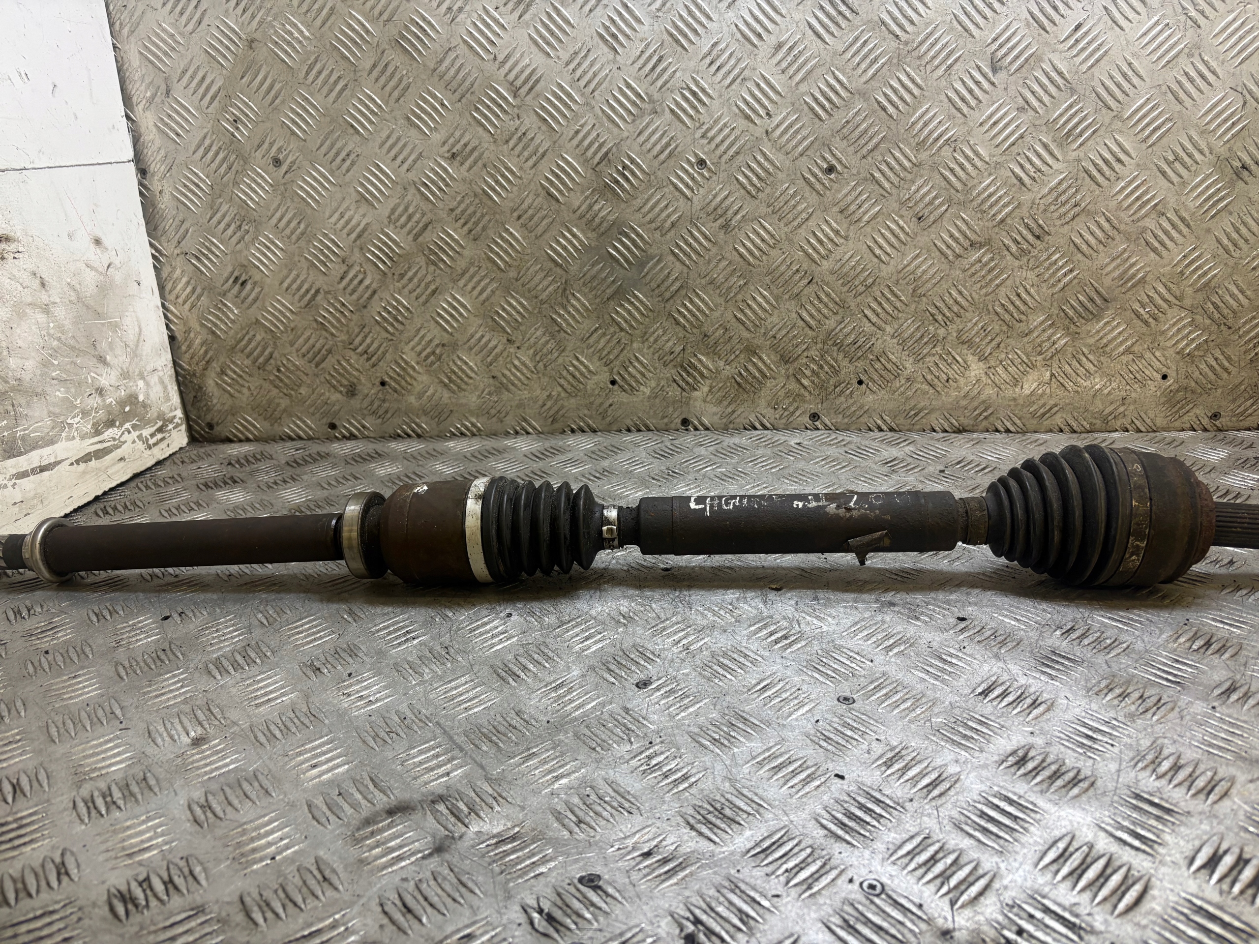 semi-axis semi-axis right front RENAULT LAGUNA 2 8200379208