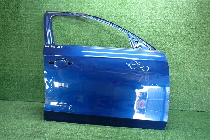 AUDI A4 B8 08- door right front front