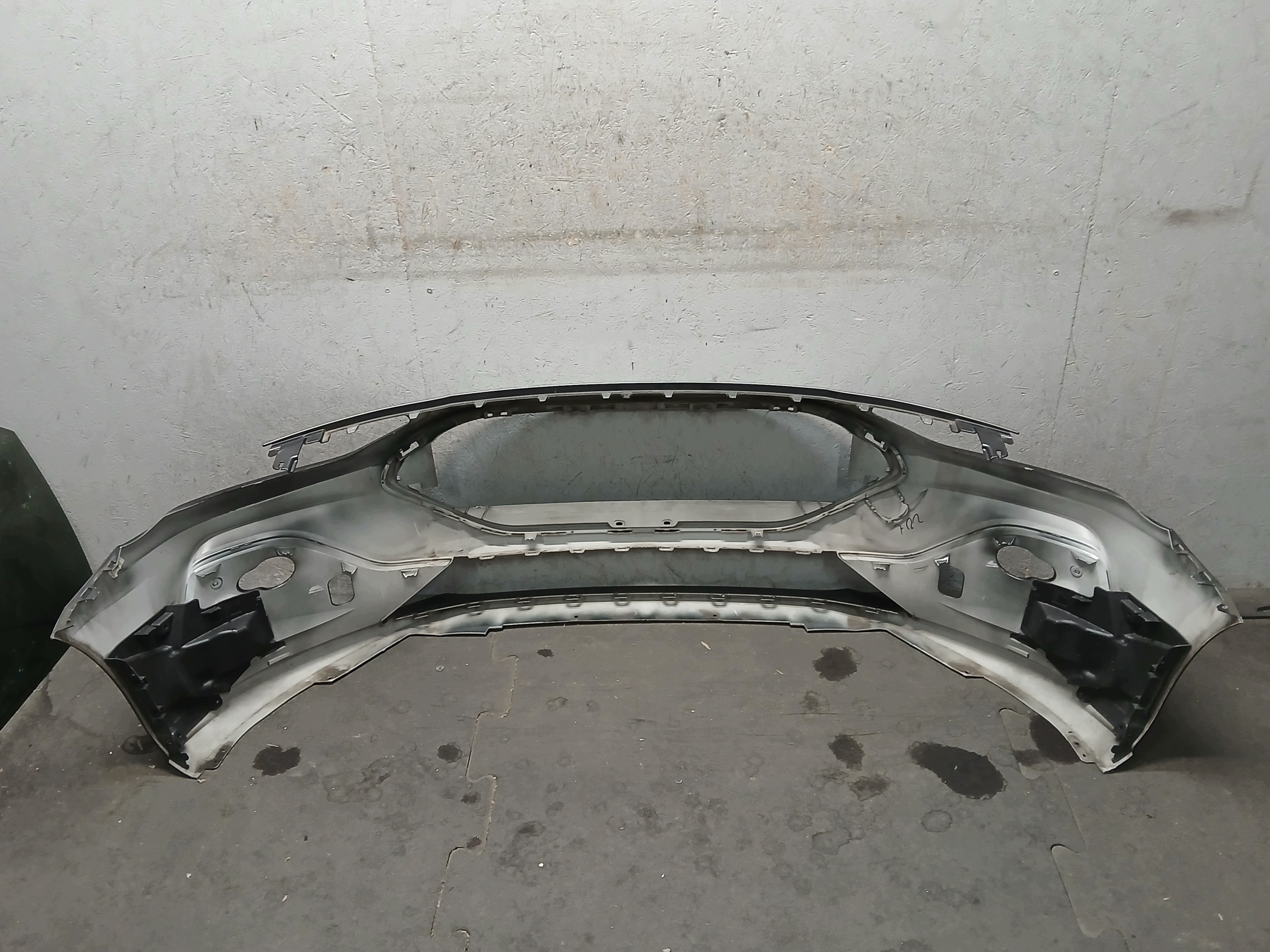 nárazník předek FORD FOCUS MK4 ST LIFT