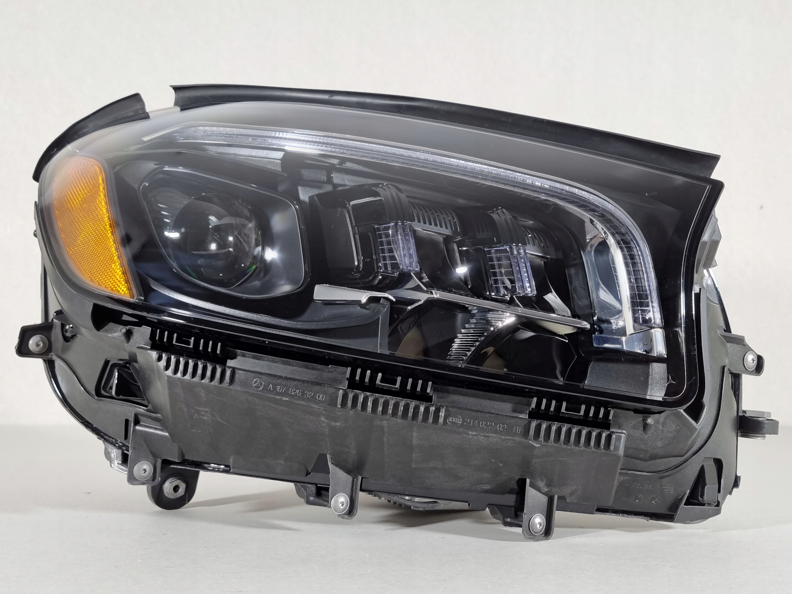 MERCEDES GLS W167 FULL LED LAMPA PRAWA PRZÓD USA