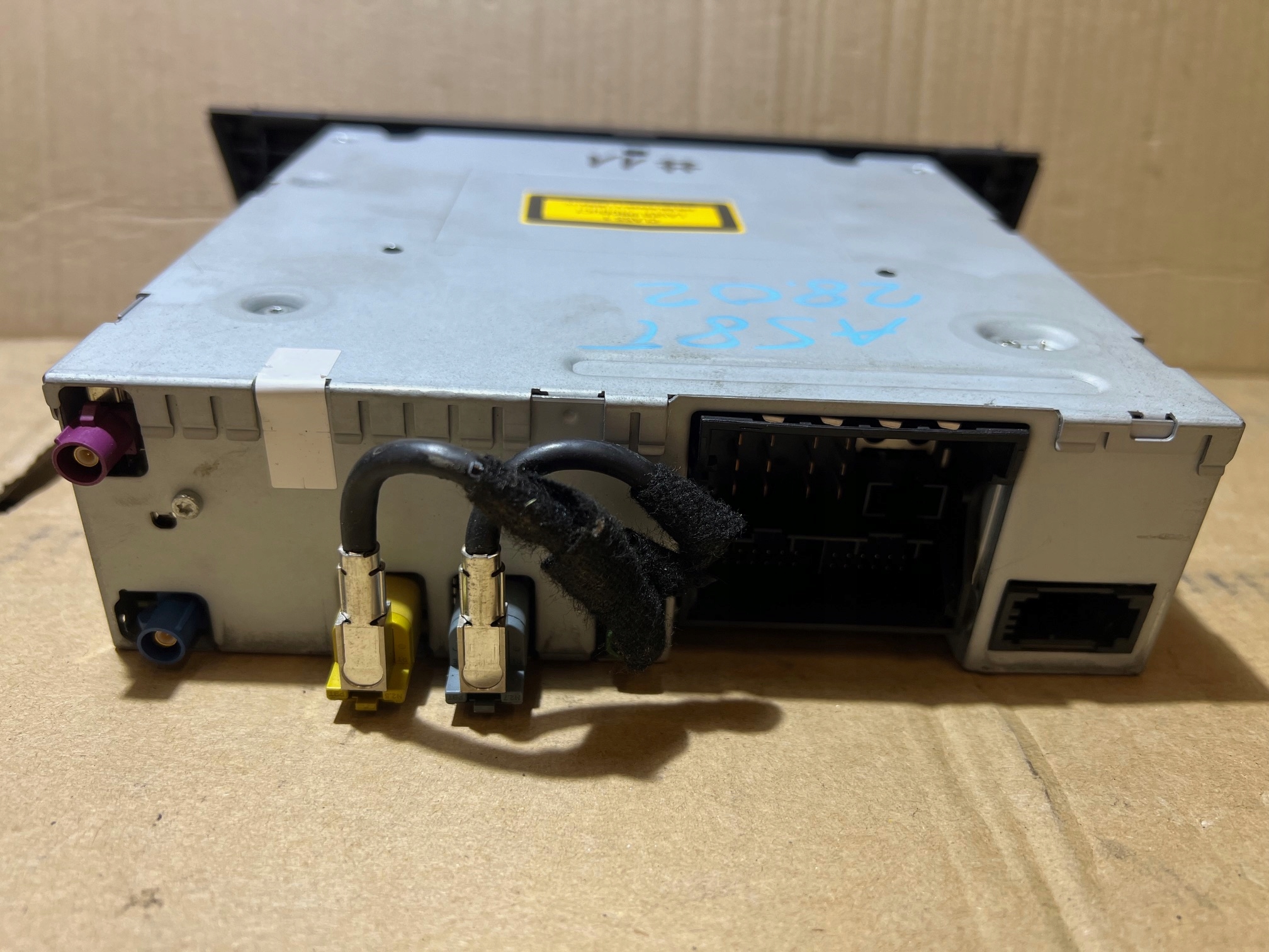 Audi A5 S5 8T A4 B8 считыватель 8T2035670E