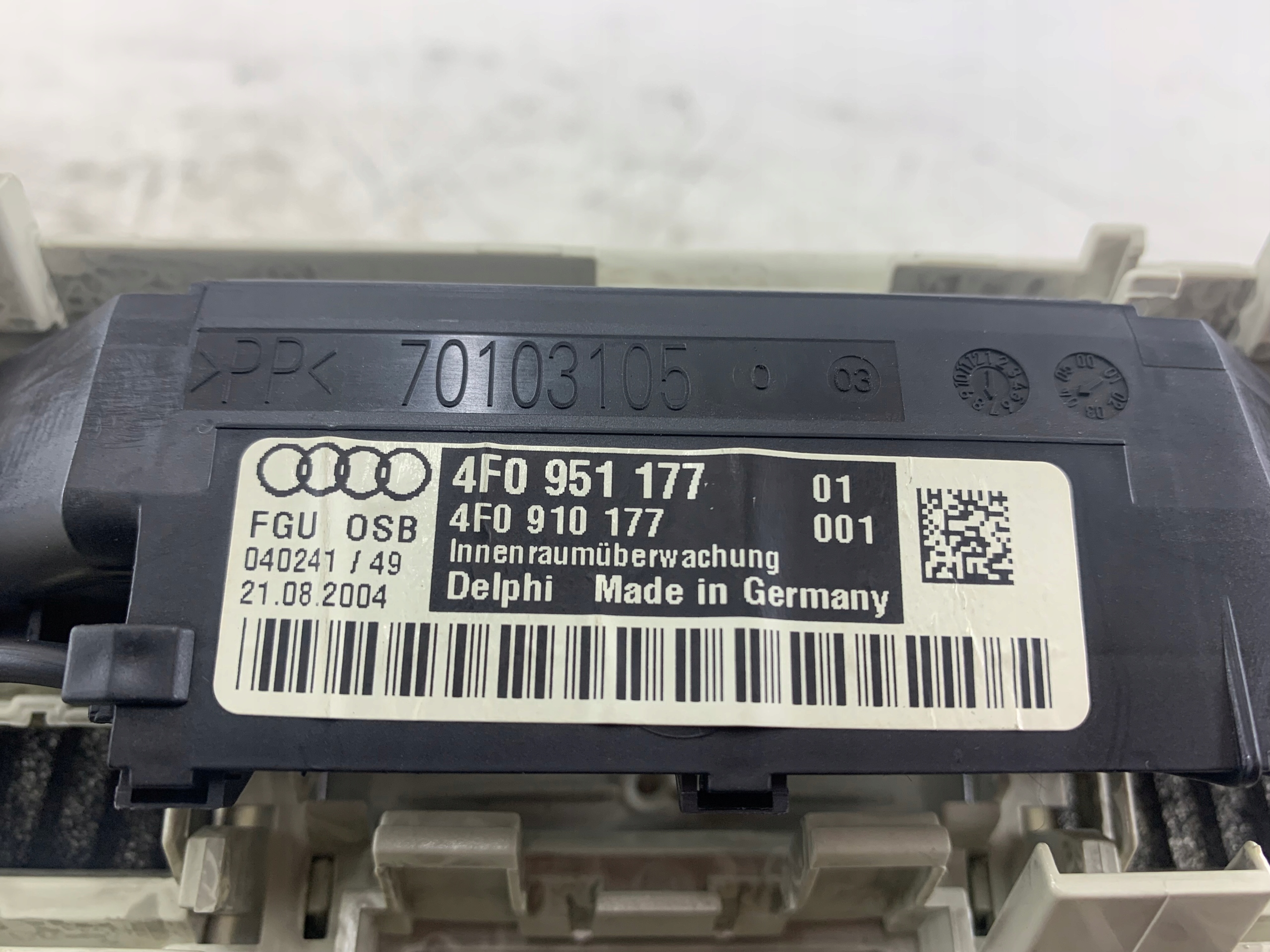 AUDI A6 C6 light of the interior OSWIETLENIE cabs front 4F0951177