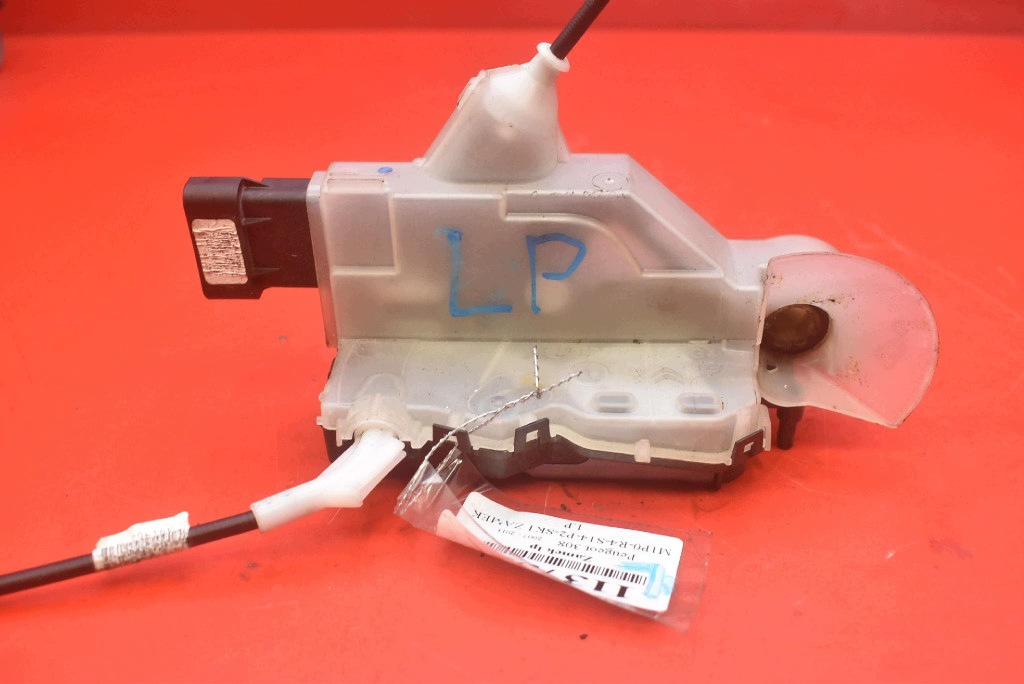 lock door left front front EU PSA006166 PEUGEOT 308 1 and T7 5D HB 07-11