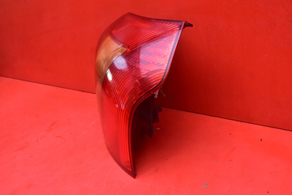 light right rear part rear TOYOTA COROLLA E12 5D HB 00-08