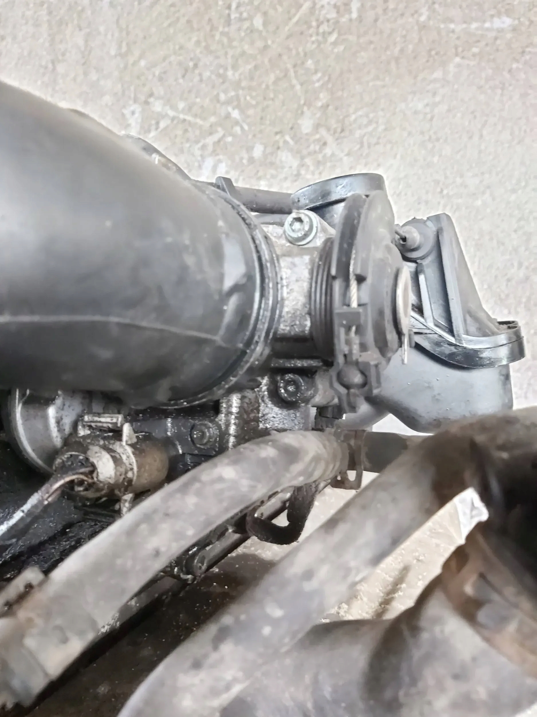 Двигатель vw SKODA seat LEON Audi A3 1.6 8V SR akl