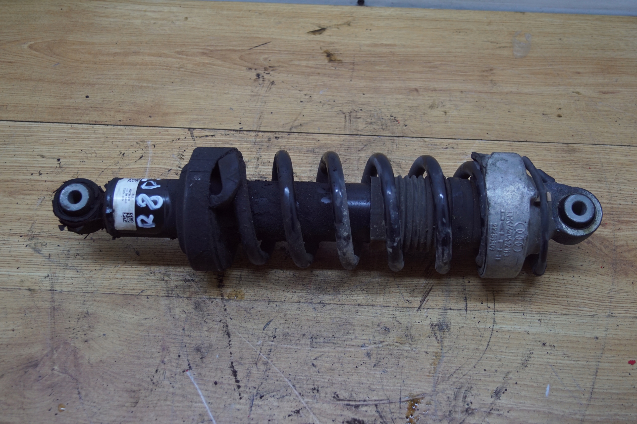 АМОРТИЗАТОР МАКПЕРСОН ПРАВЫЙ ЗАД. AUDI R8 420 4fsi