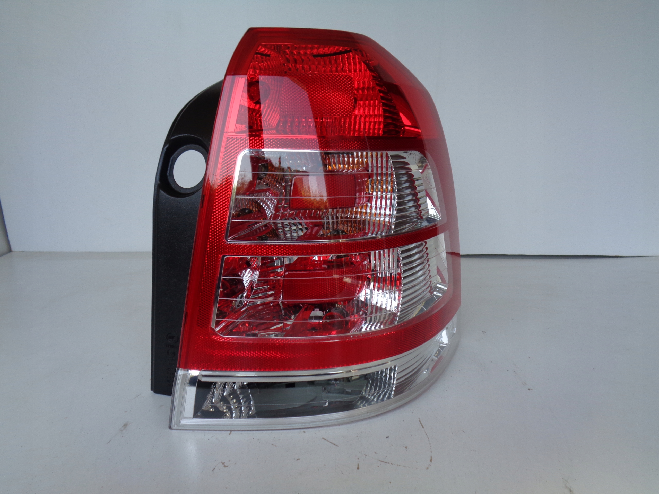 Opel Zafira Rückleuchte 13305775 Rearlamp - Thumbnail 1