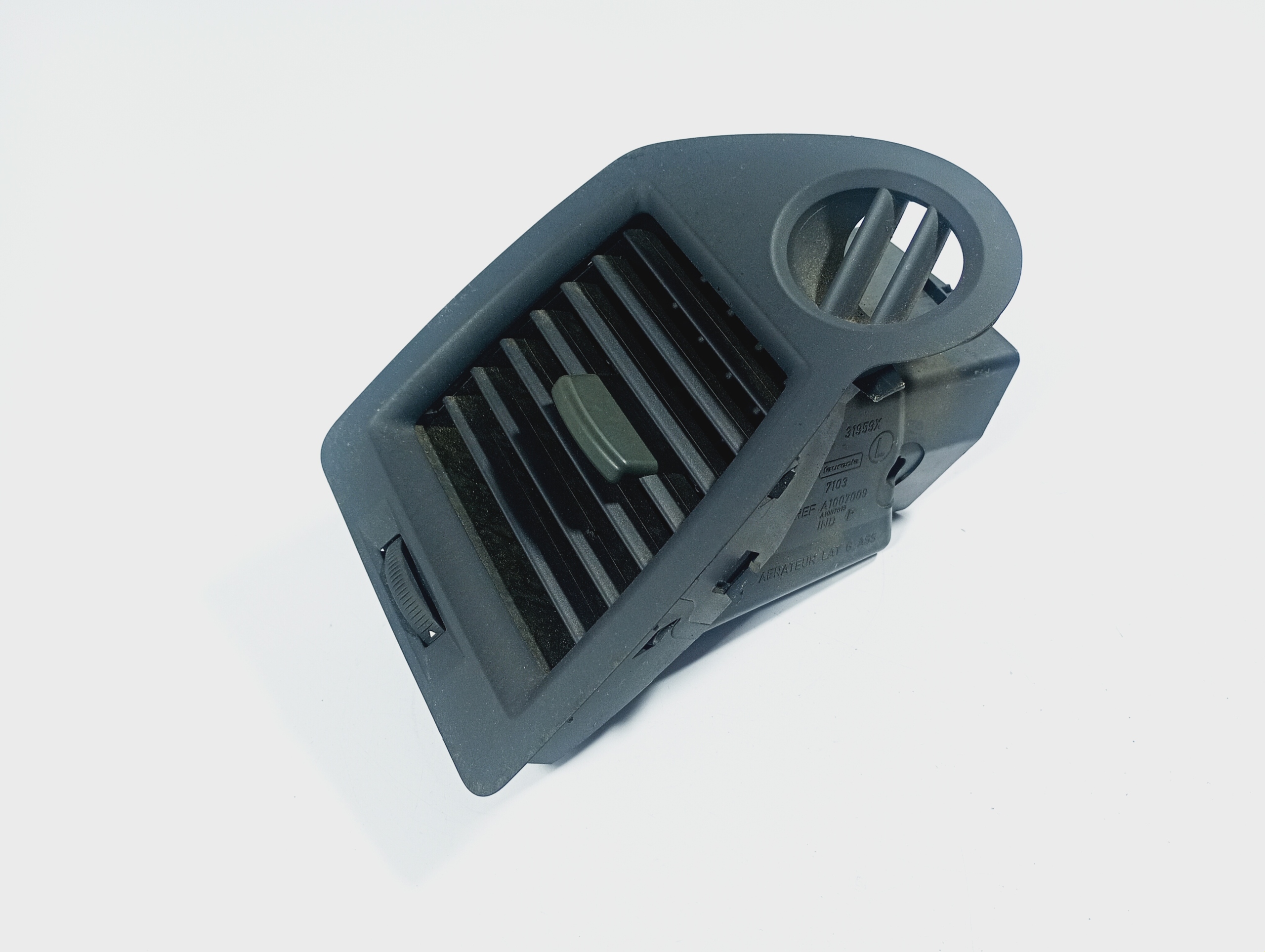 grid air conditioning devices air left driver´s A1007009 RENAULT Megane 2 II 06-09