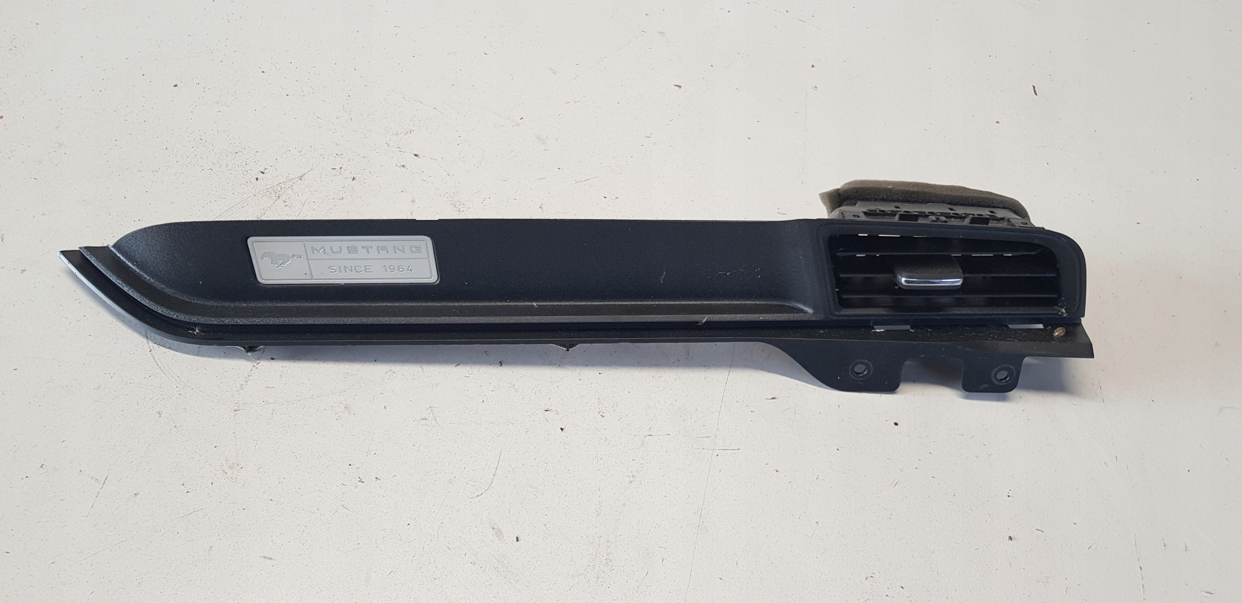 grid intake air FORD MUSTANG VI FR3B63044B88