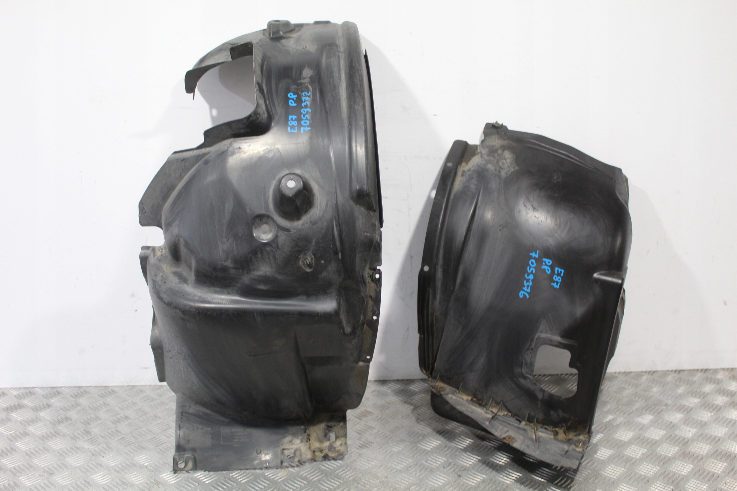 mudguard right front BMW 1 E87 LIFT 7059376 7059372