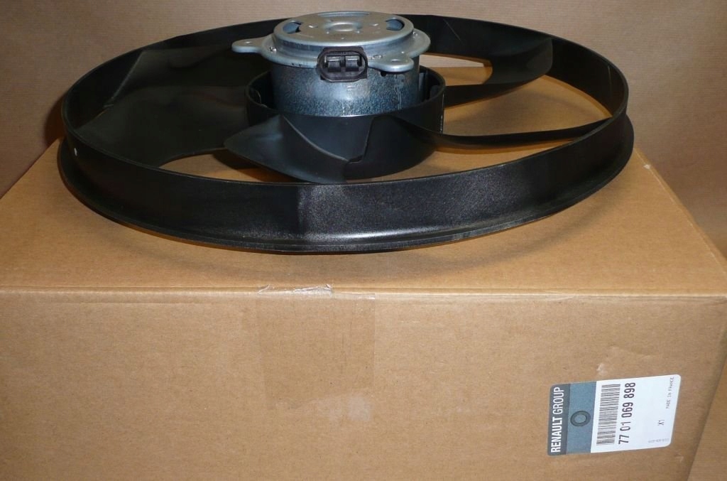 7701069898 - ВЕНТИЛЯТОР RENAULT TRAFIC II 380MM