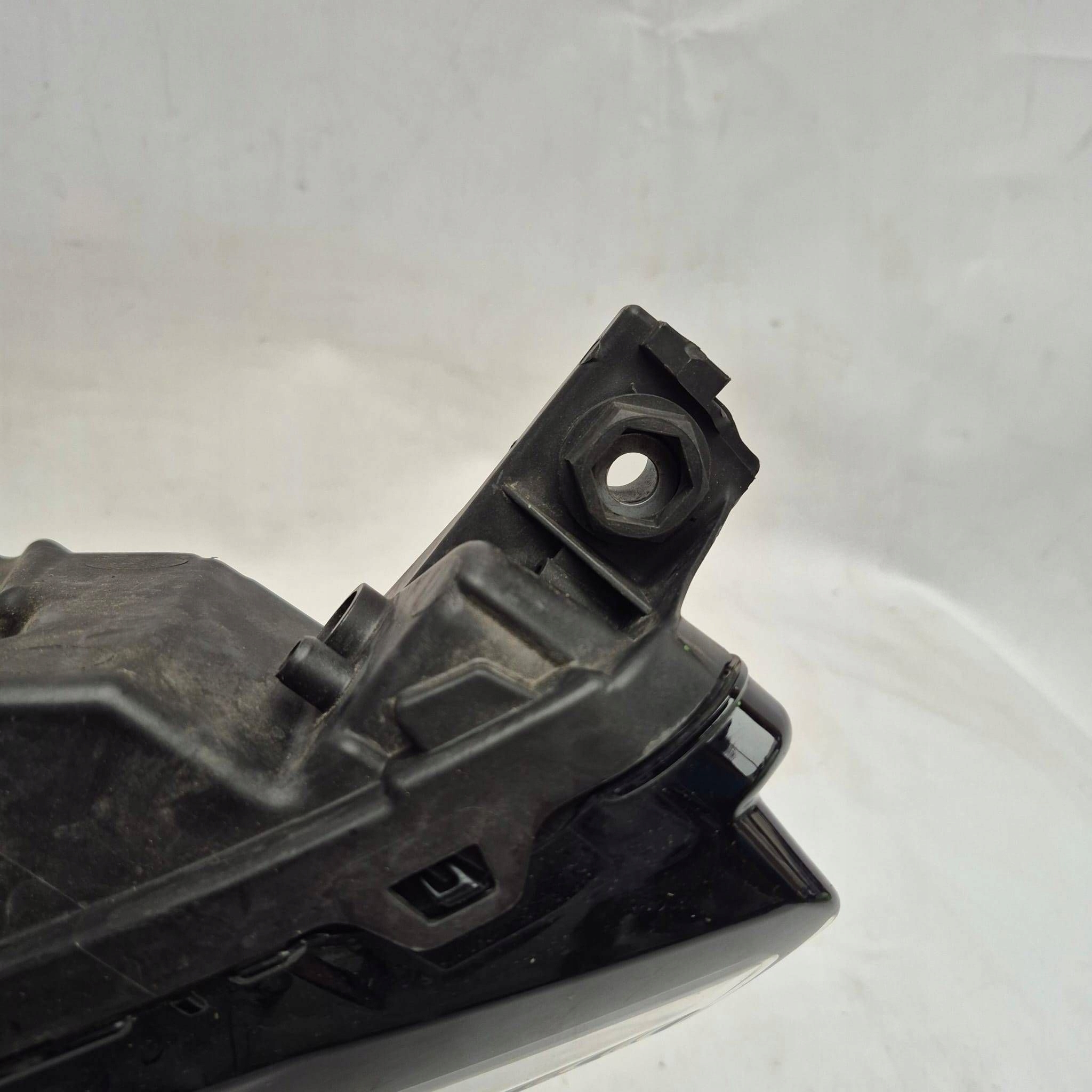 AUDI A3 8Y 20- light right front front FULL LED 8Y0941012