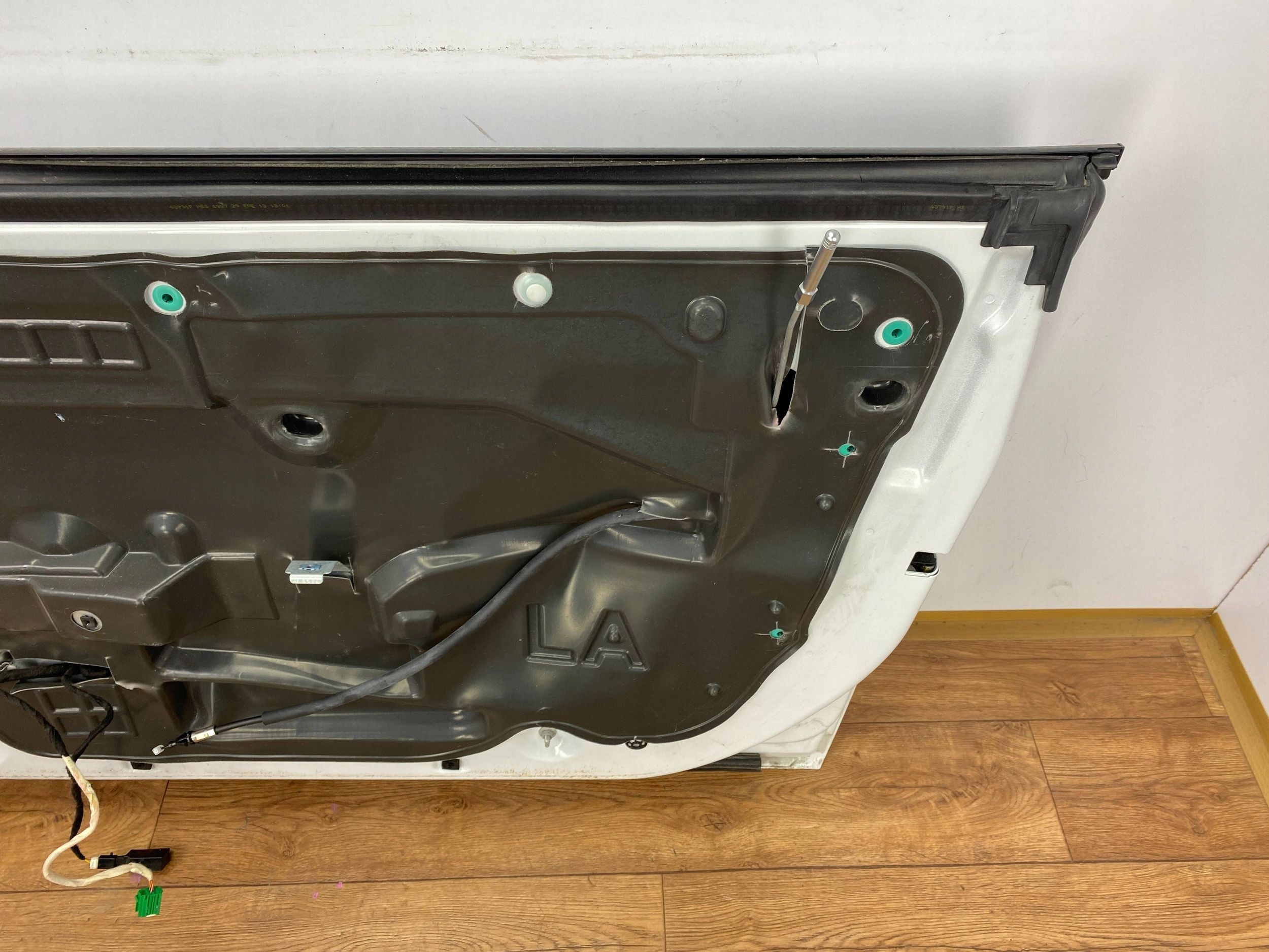 door front right Dodge Challenger 2015+