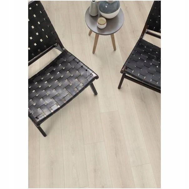 Panele Podłogowe Dąb Elton Biały EPL137 AC4 2m2