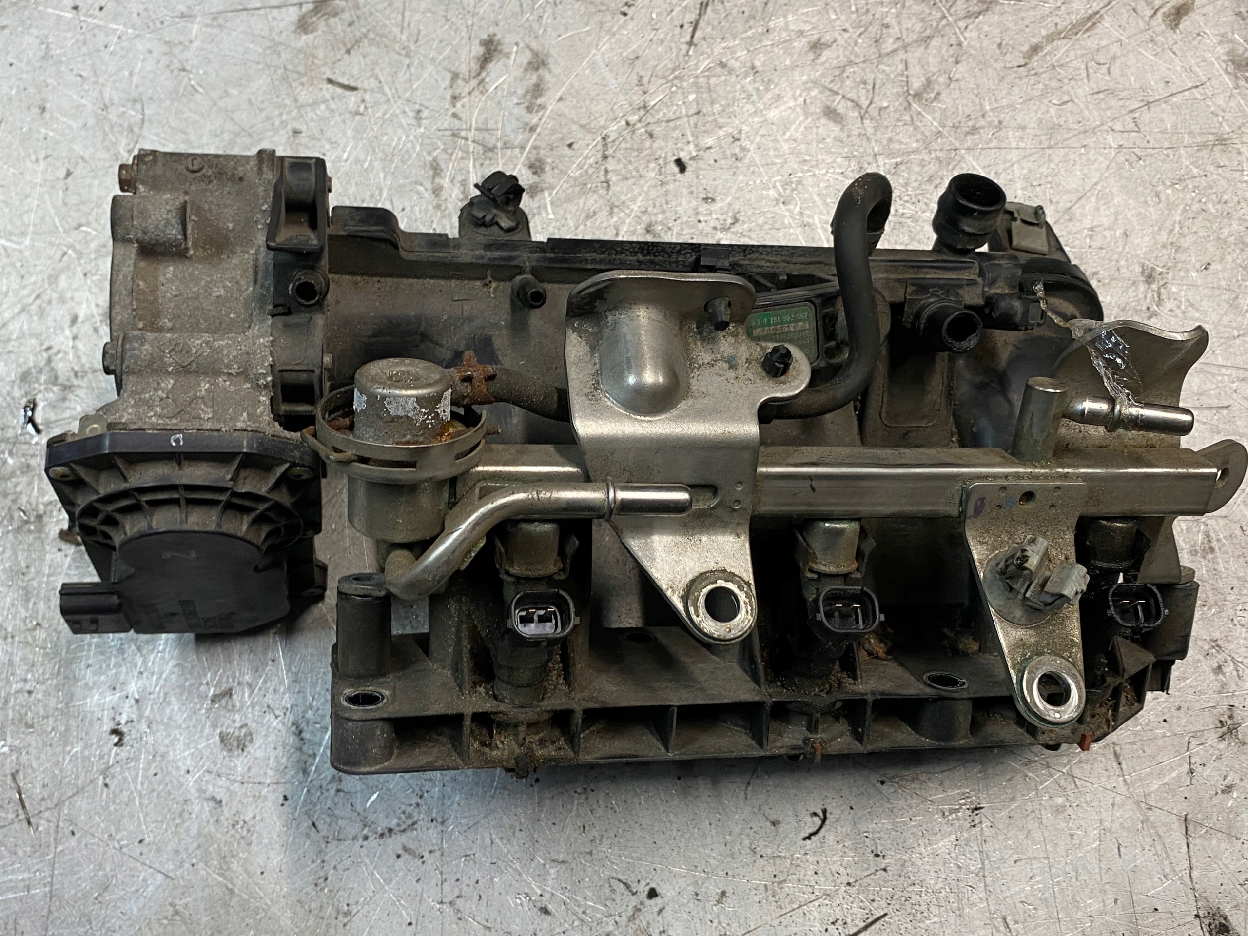 KOLEKTOR SSĄCY DACIA SANDERO STEPWAY 0,9 TCE