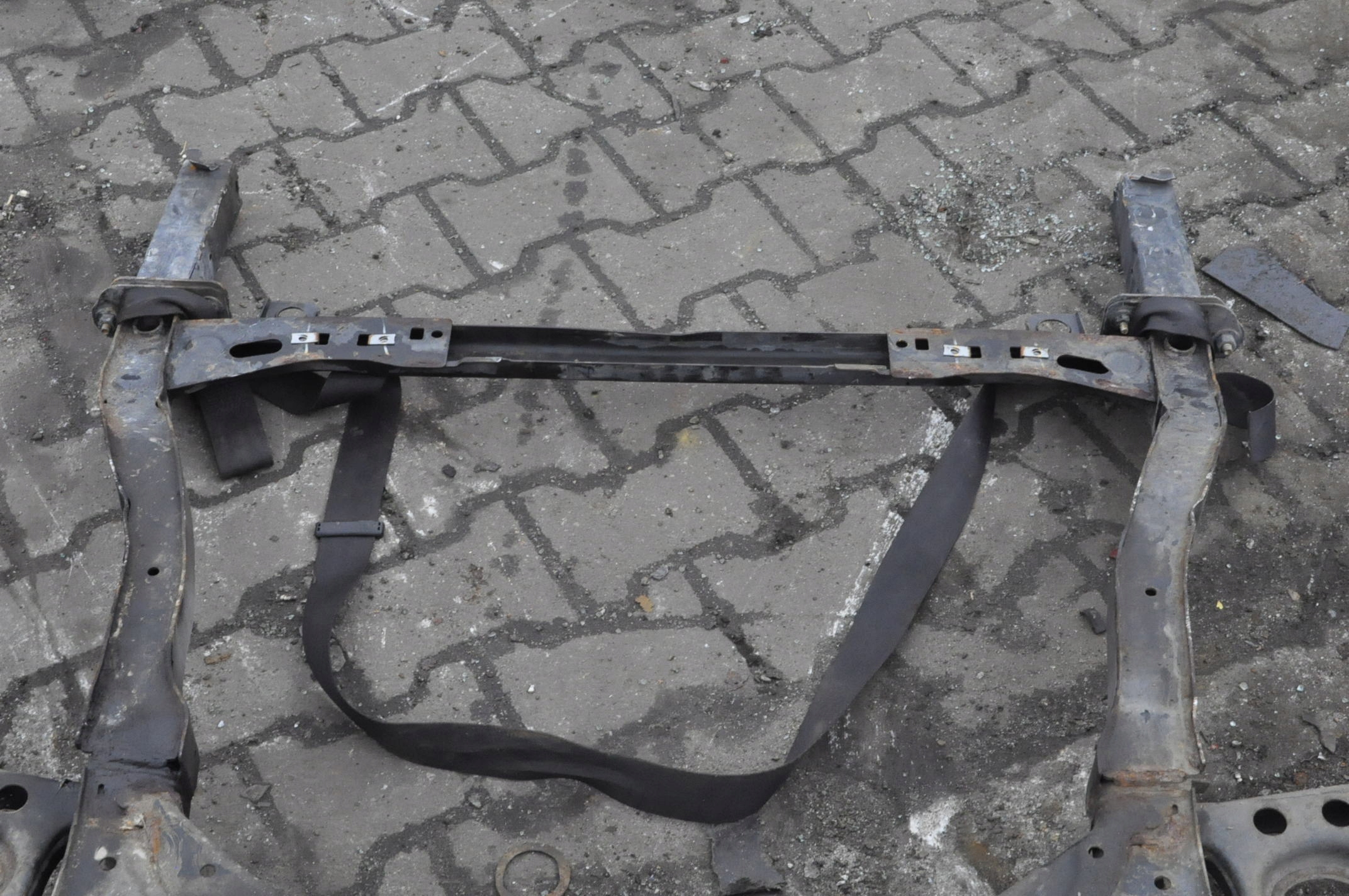 opel MOKKA и подрамник подвески