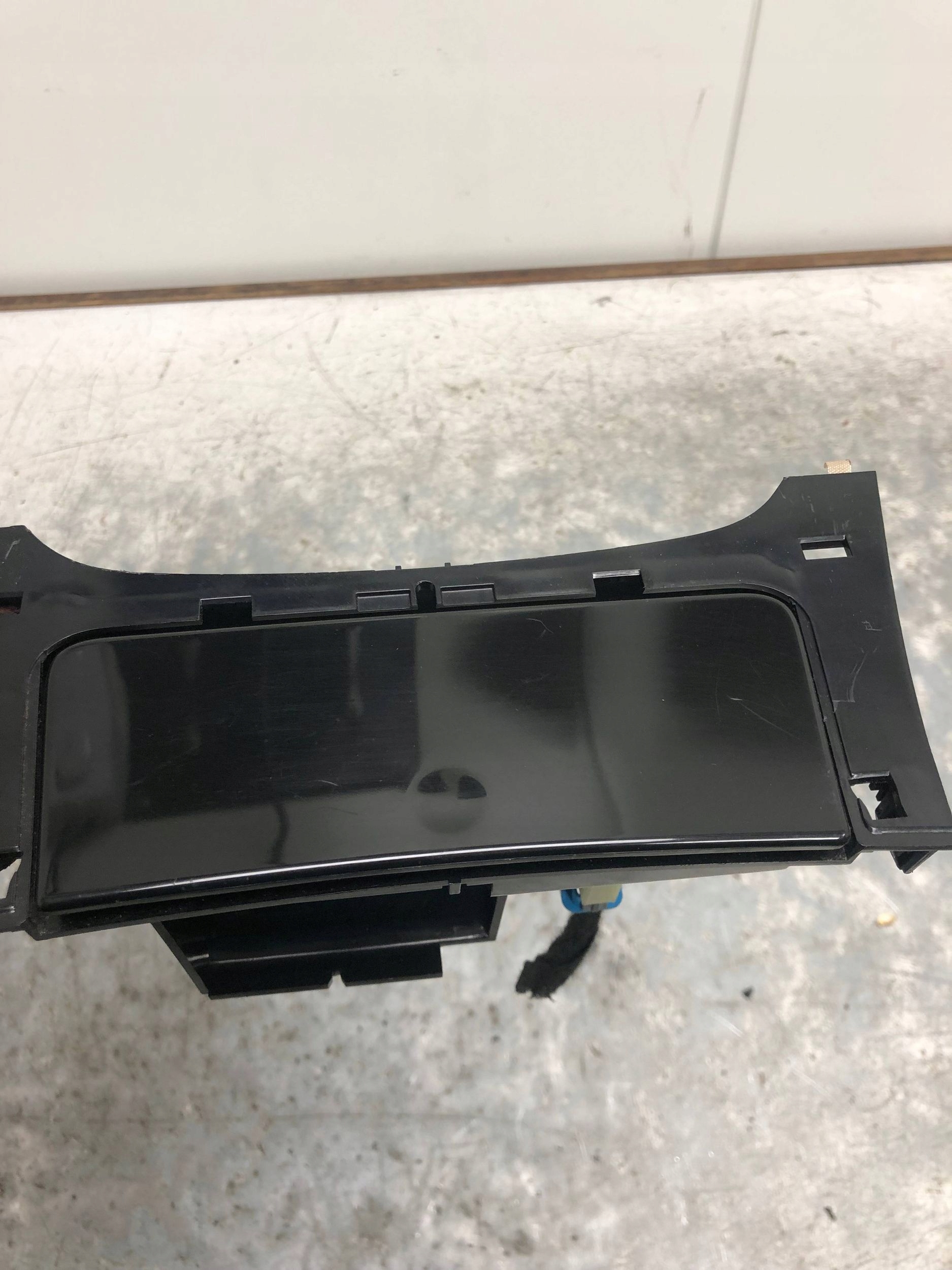 ashtray passenger compartment OPEL INSIGNIA A KOMBI 13320460