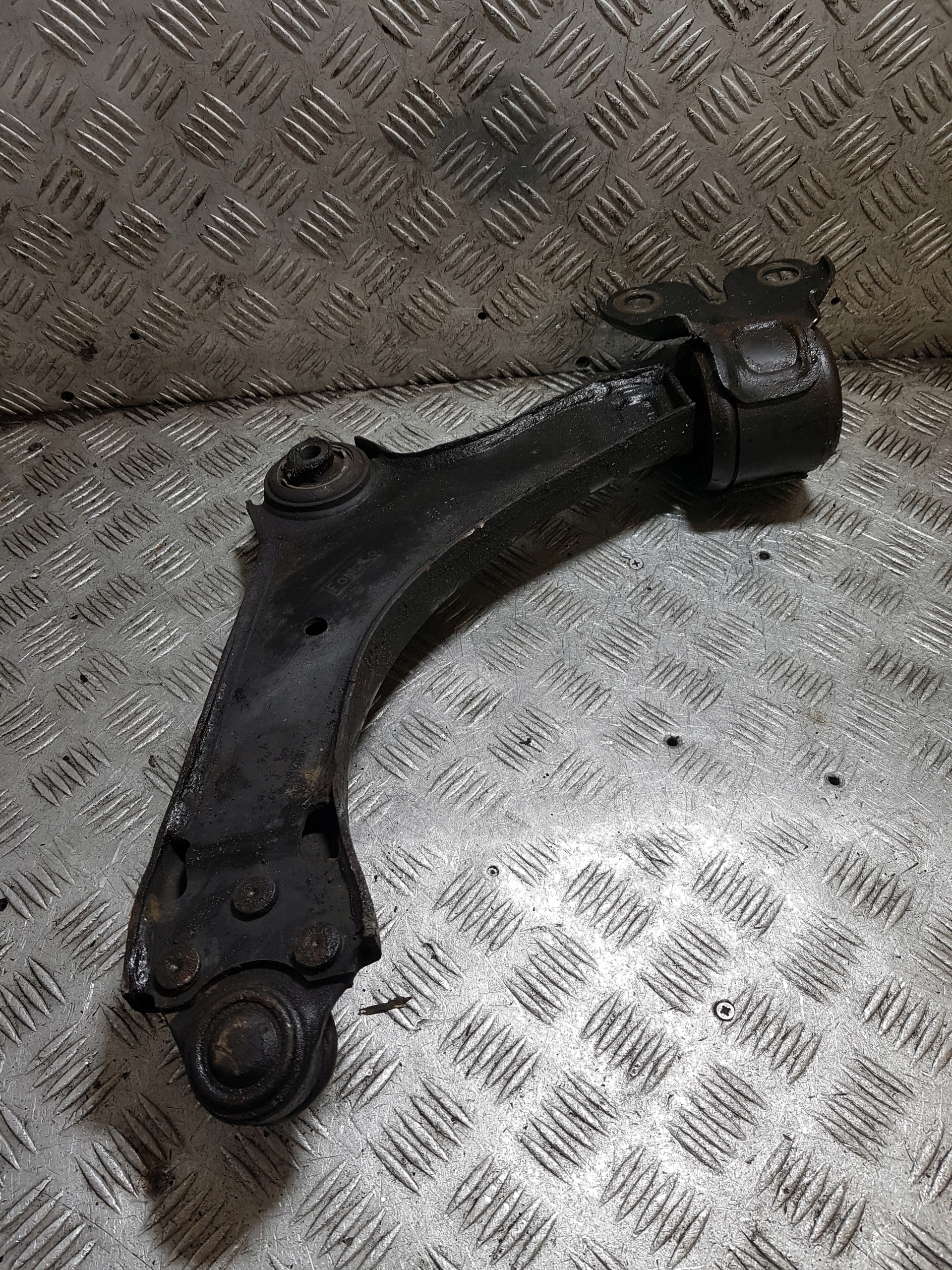 arm right front FORD S-MAX 7G9N3A052