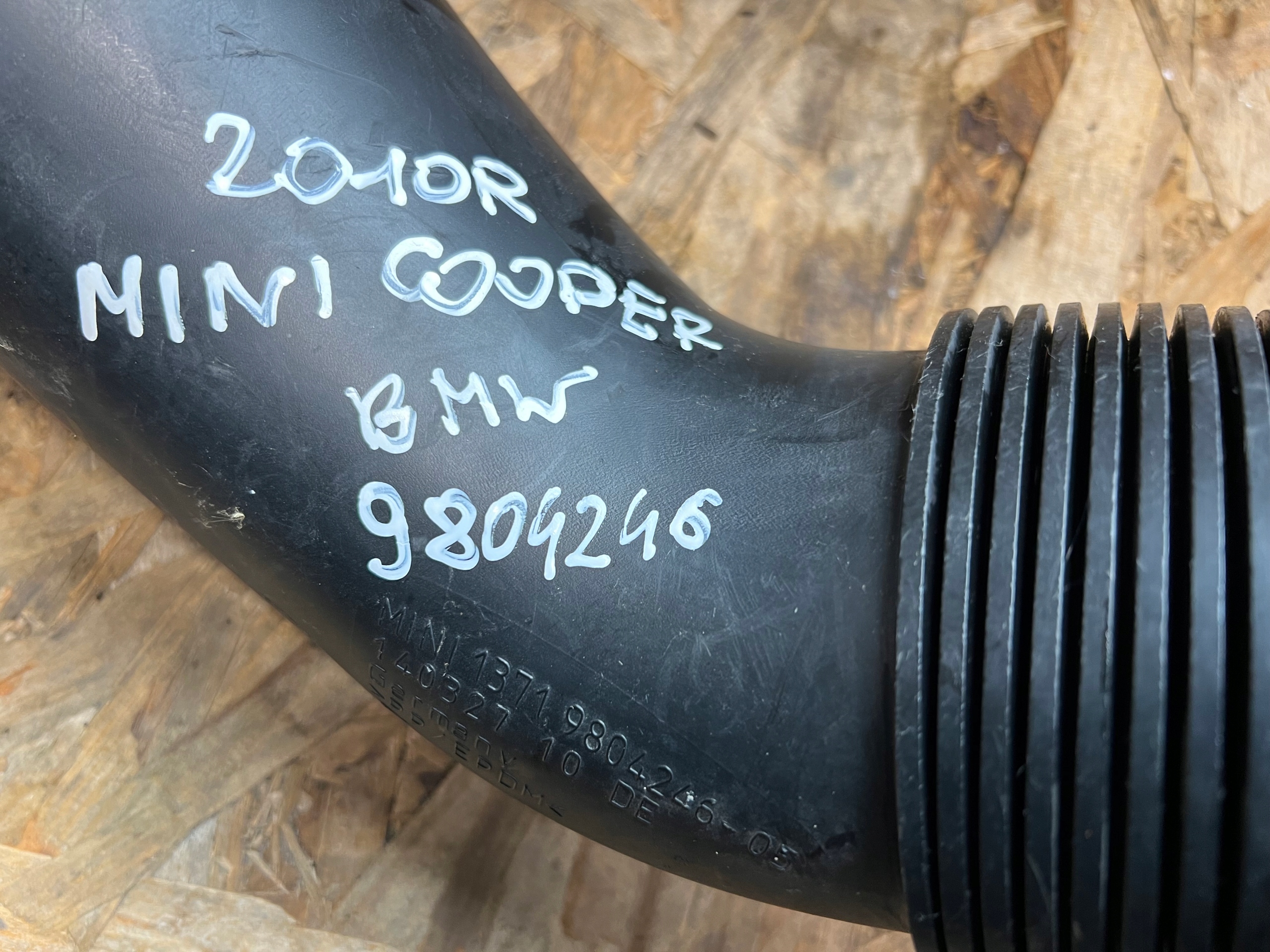 pipe hose air hose MINI COUTRYMAN R60