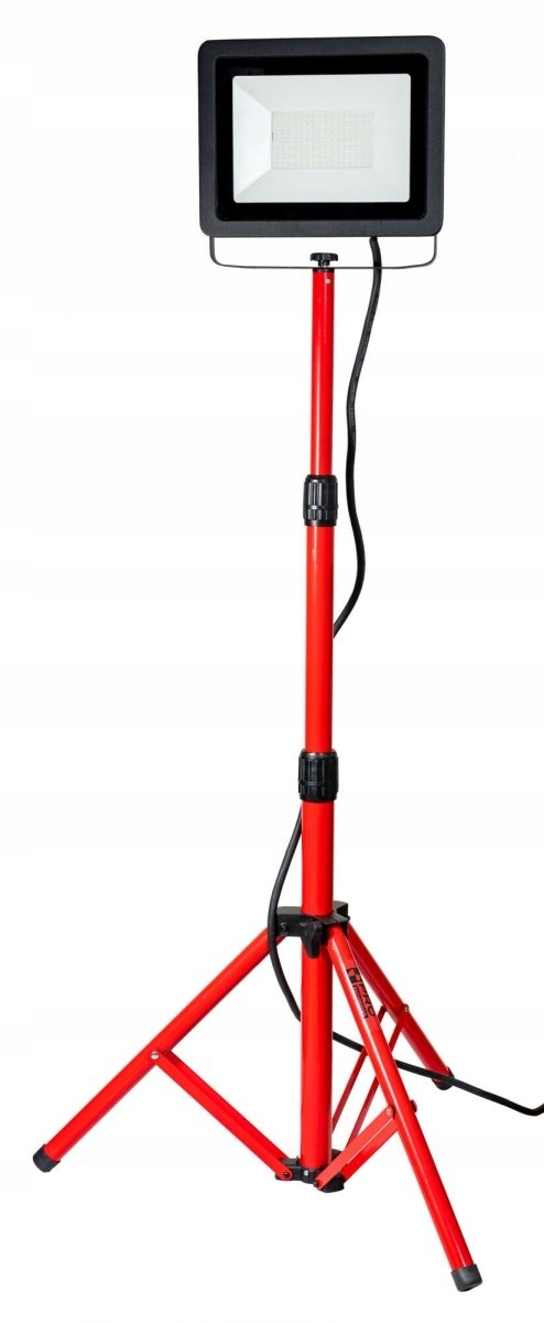 Прожектор светодиодная лампа со штативом IP65 50W > 80lm/