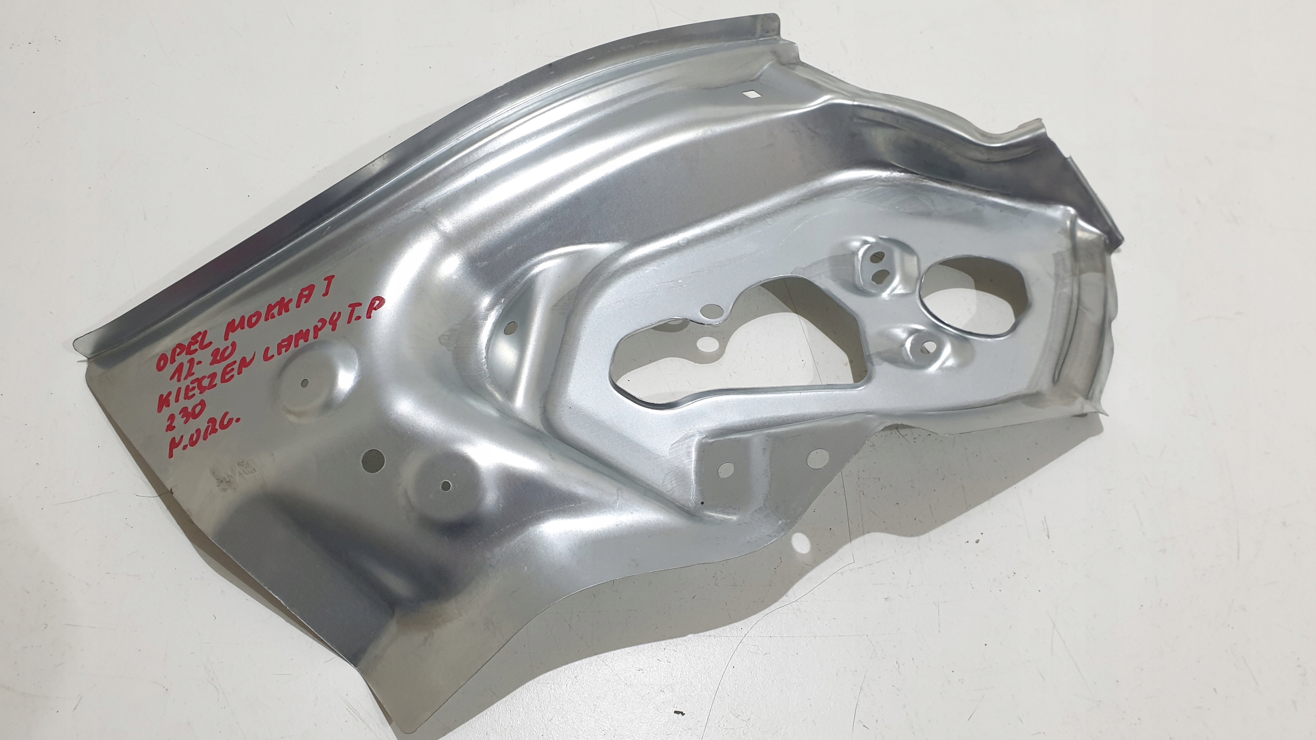 POSZYCIE KIESZEN LAMPY P L OPEL MOKKA X ORYG NOWE Car type 4x4 SUV Passenger cars