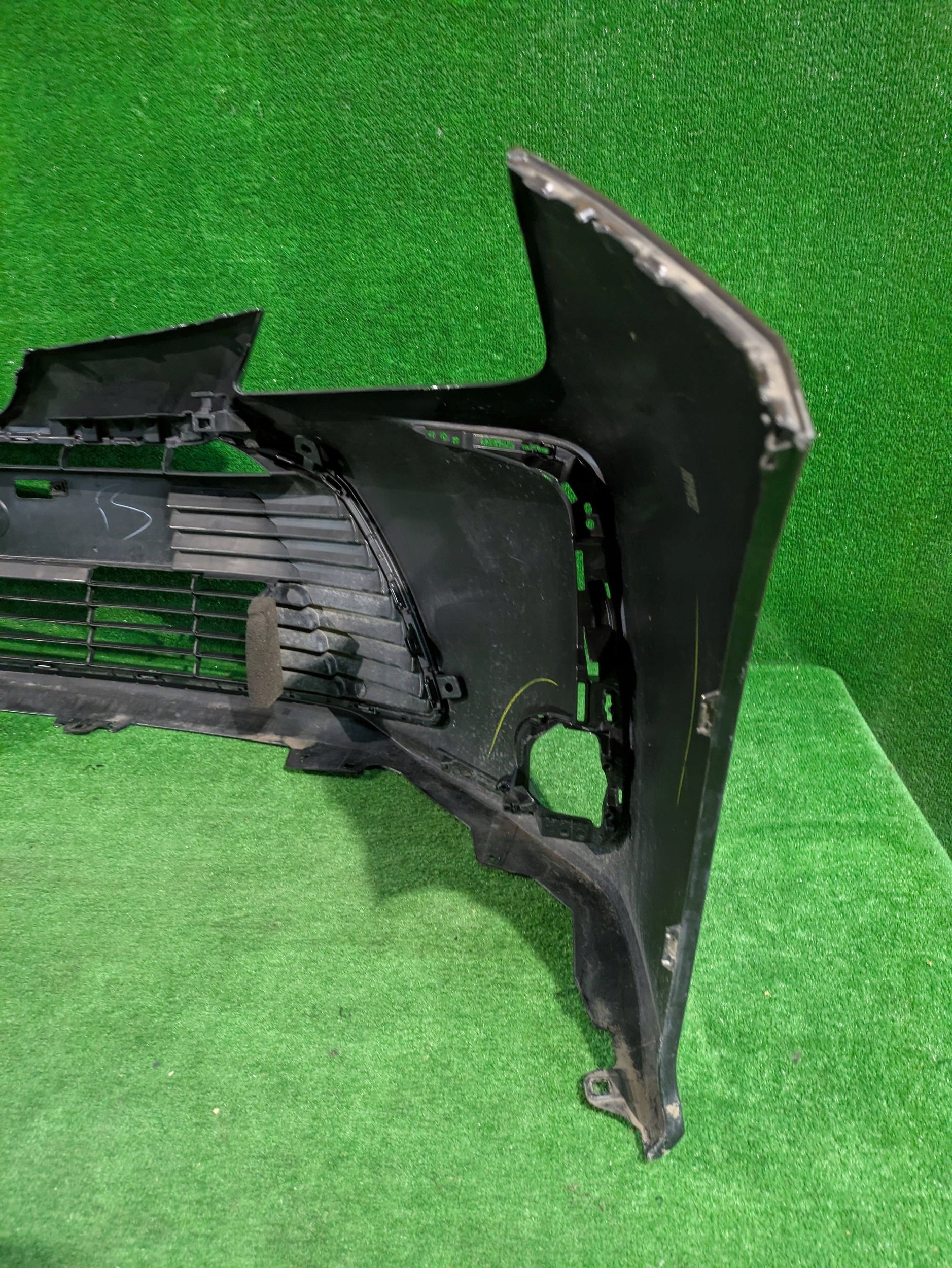 front bumper front TOYOTA COROLLA E21 sedan