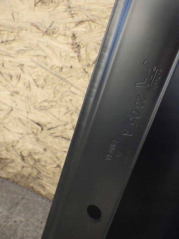 RENAULT LAGUNA 3 III 07- fender left front