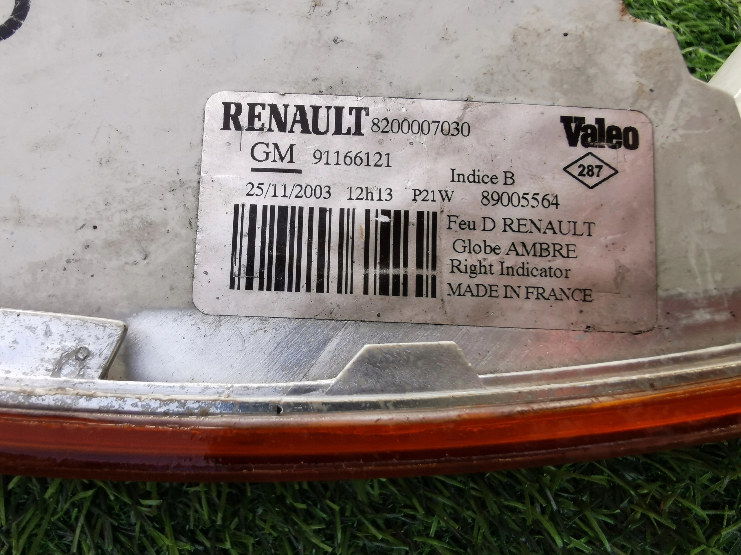 RENAULT TRAFFIC II light front right 8200007030 91166121 89005564