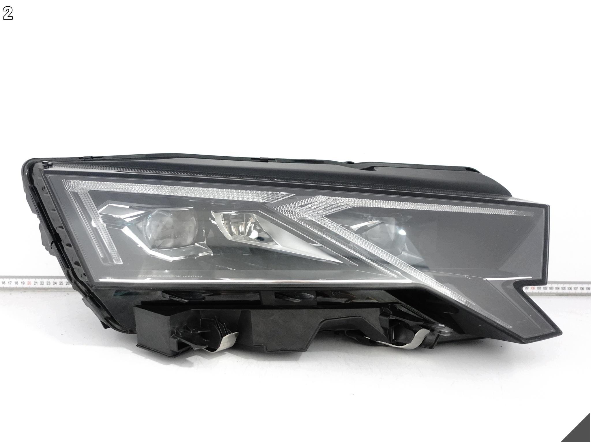 SKODA OCTAVIA IV 4 5E4 LIFT 24- light CRYSTAL FULL LED right front EU