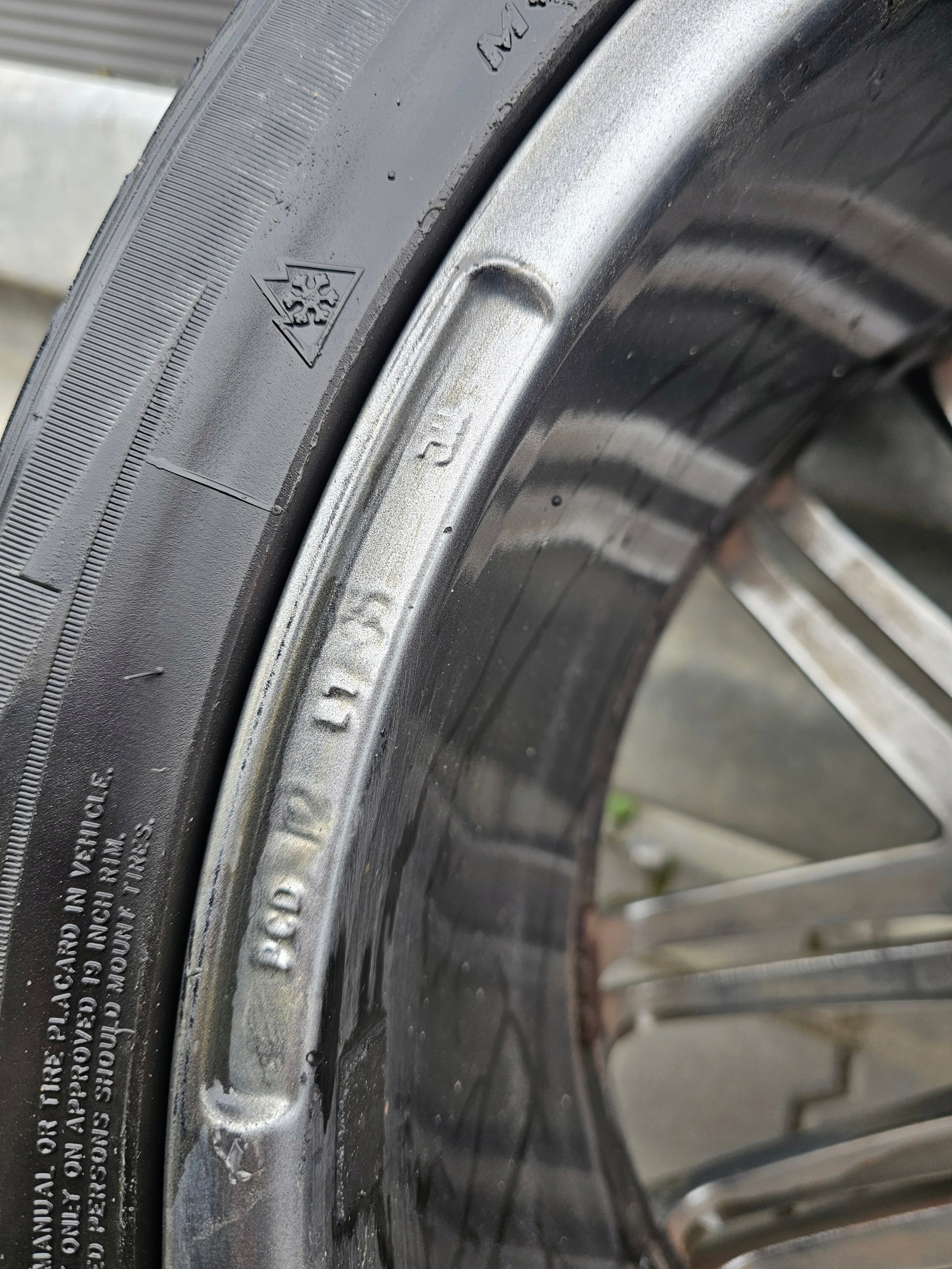 disc GELGI aluminium AUDI A8 D3 AZE 5X112 19''