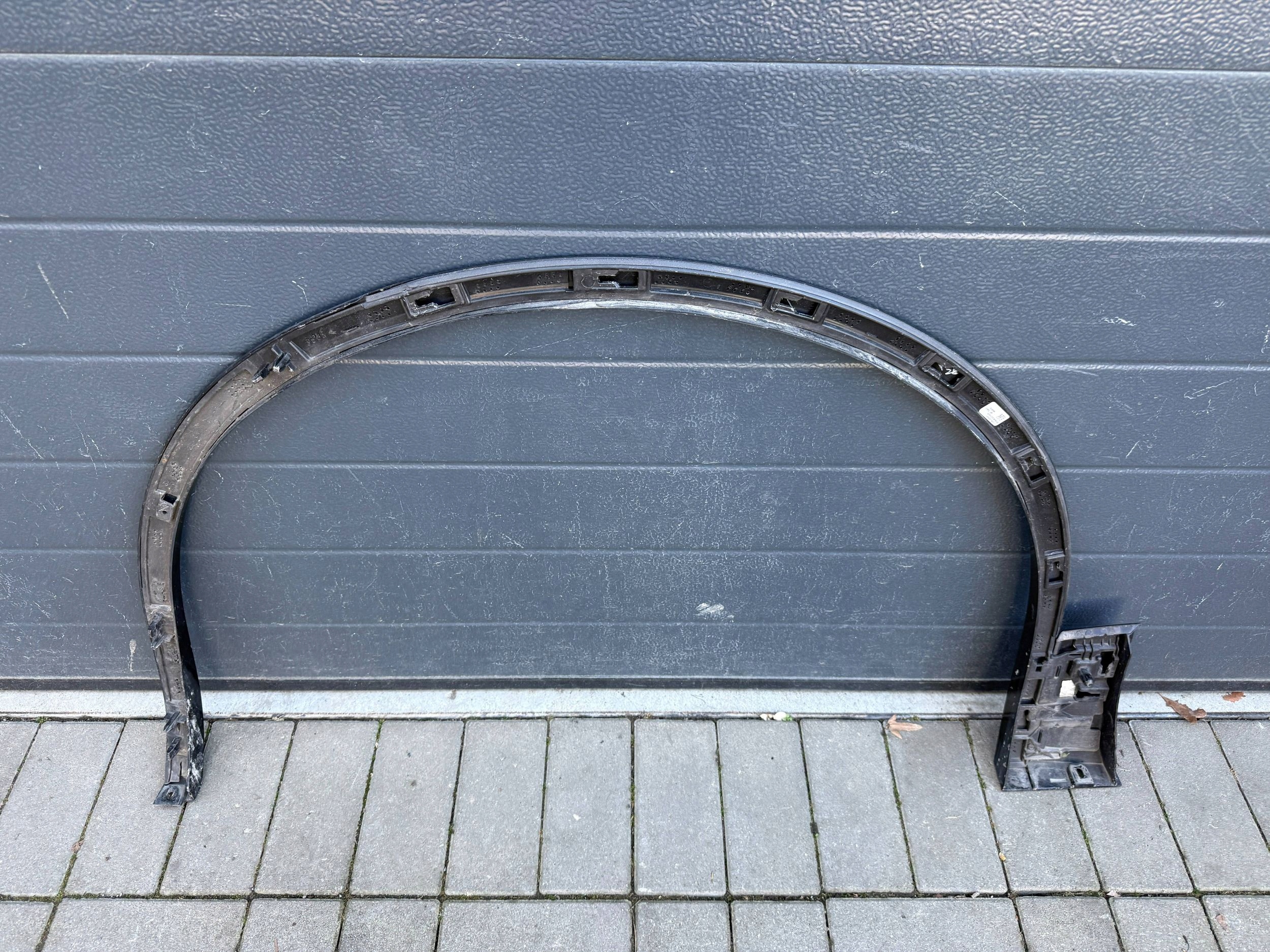 Vw Touareg 760 moulding right front front 760853718