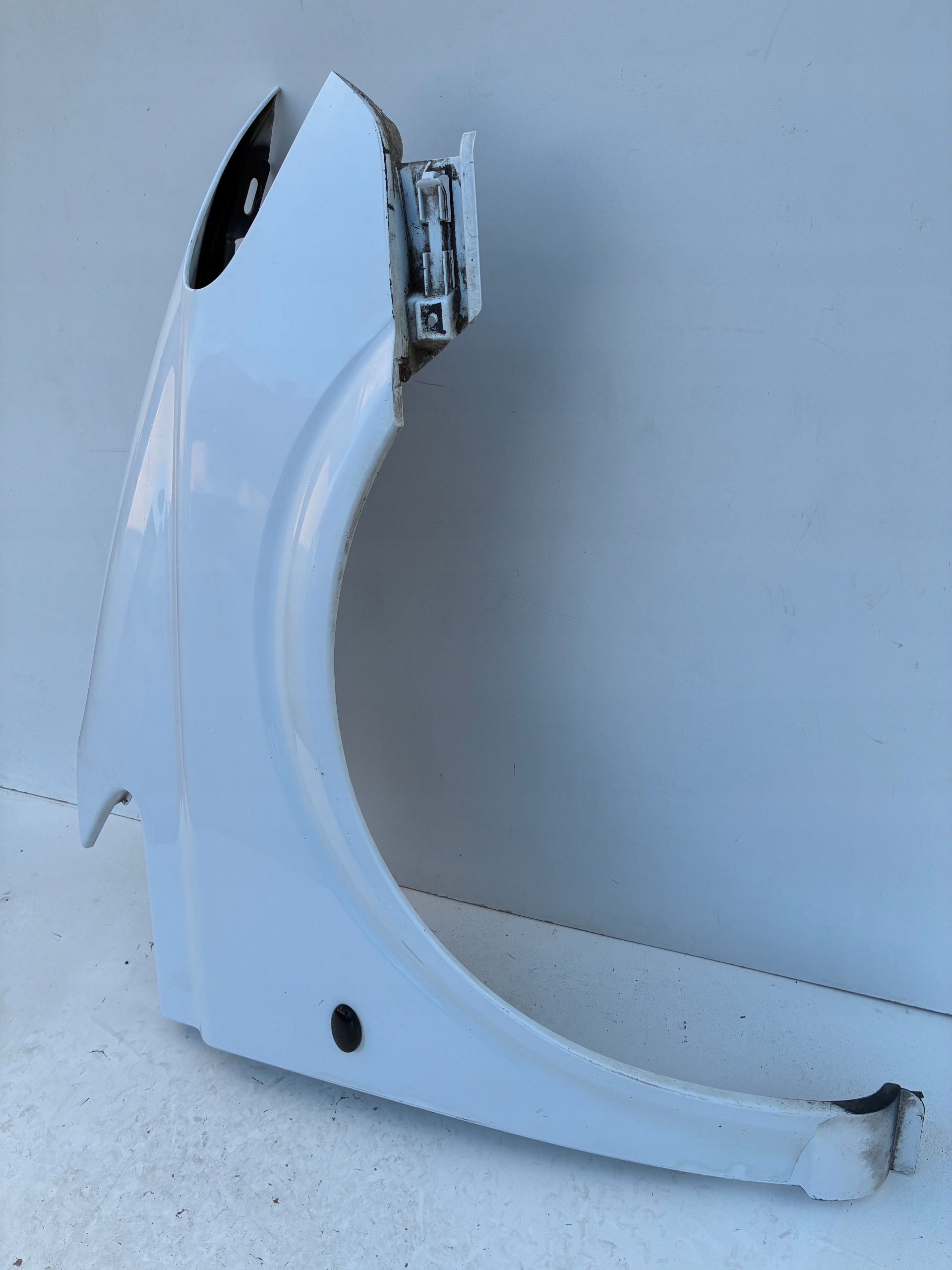 fender right front front Mercedes VITO II 639 03-10r. ==OEM==