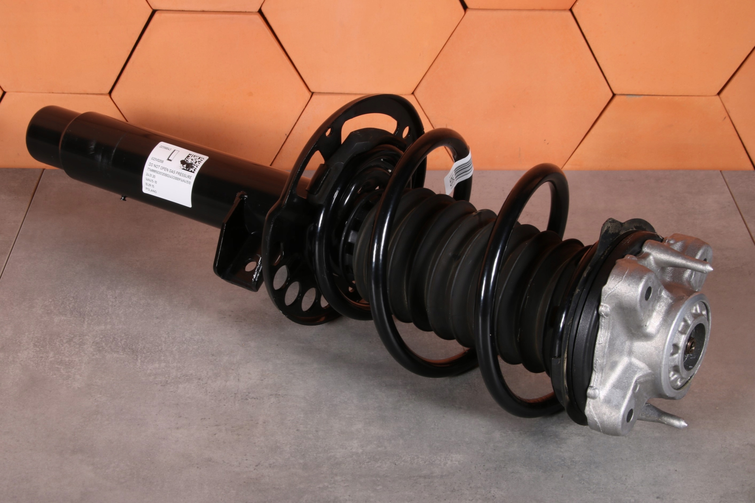 BMW 4 G23 shock absorber left front front 6888503 2WD RWD 236 km !!!