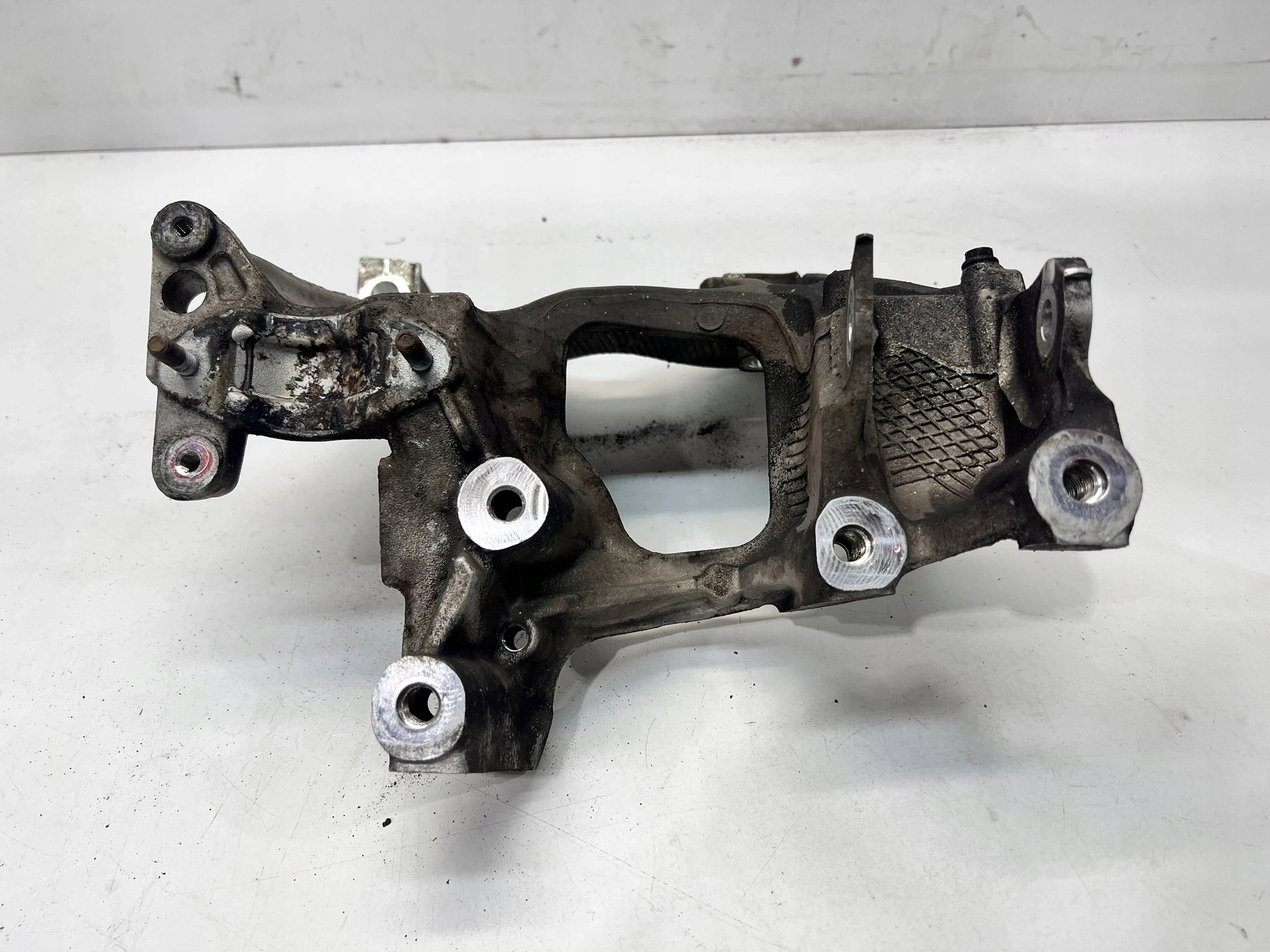 supporto staffa Motore AUDI A4 B9 2.0 TDI 8W0399295E