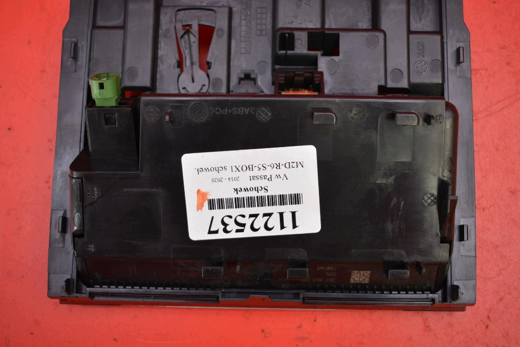 Handschuhfach mitte 3G1863071 VW PASSAT B8 14-19