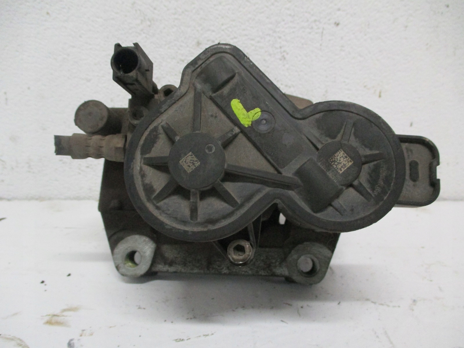 caliper calipers ALFA ROMEO GIULIA 2,2 JTD rear part rear.