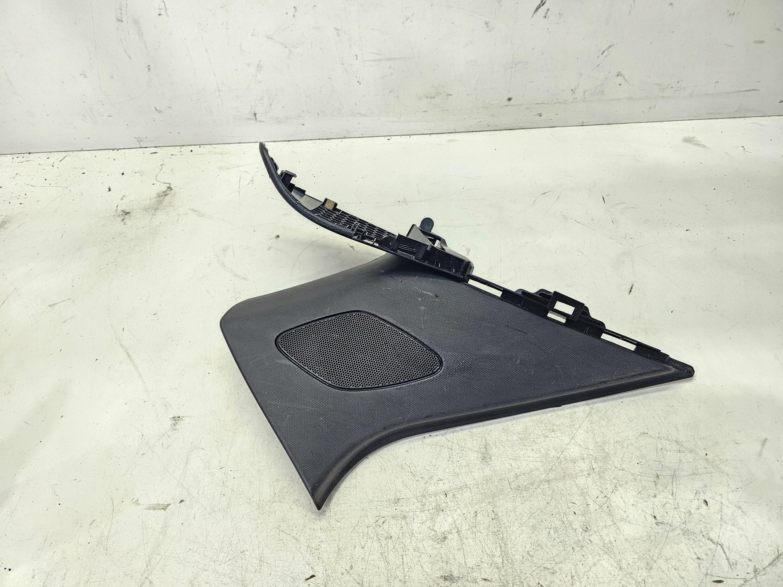 Blende Abdeckung SLUPKA links heck AUDI Q3 8U 8U0867245