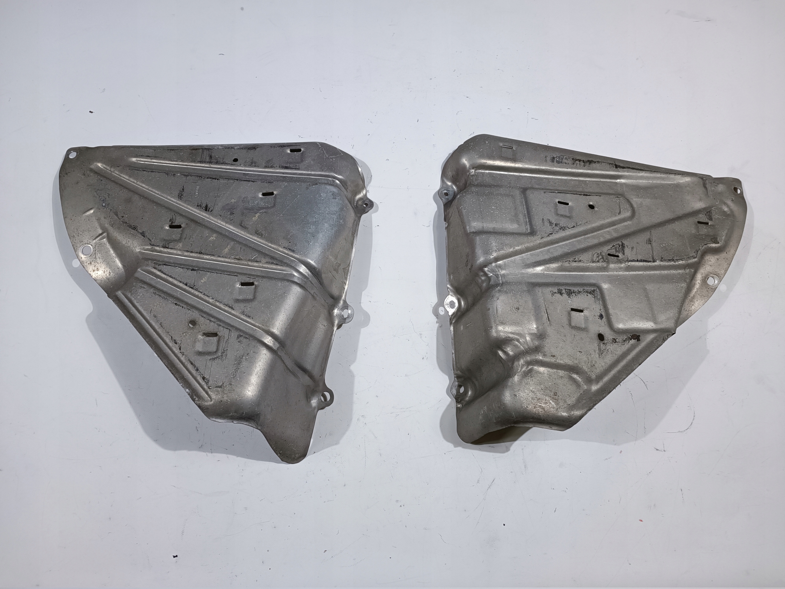 cover tanks left right Chevrolet Corvette C6