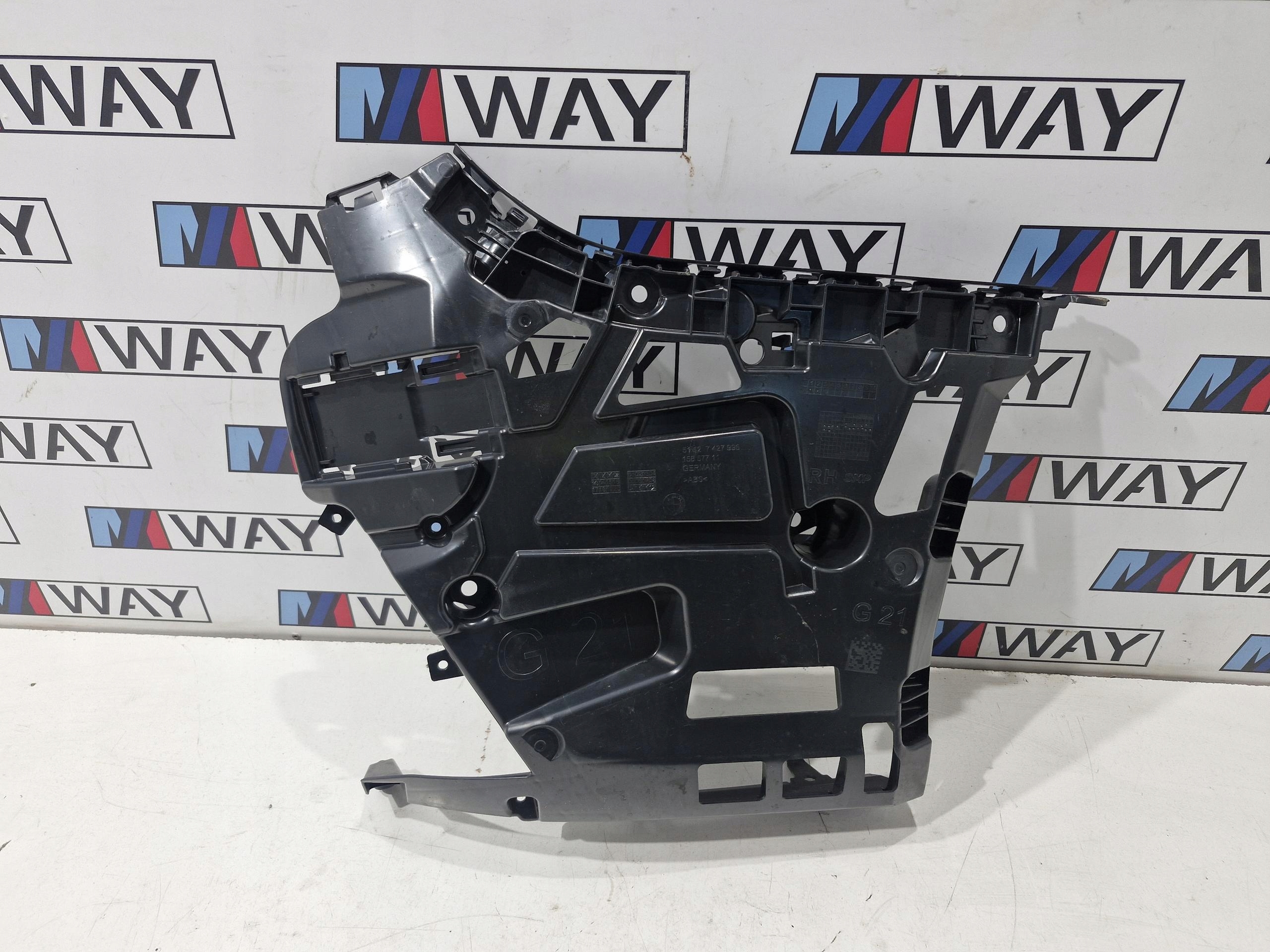 BMW G21 supporto staffa paraurti destra posteriore 7427996