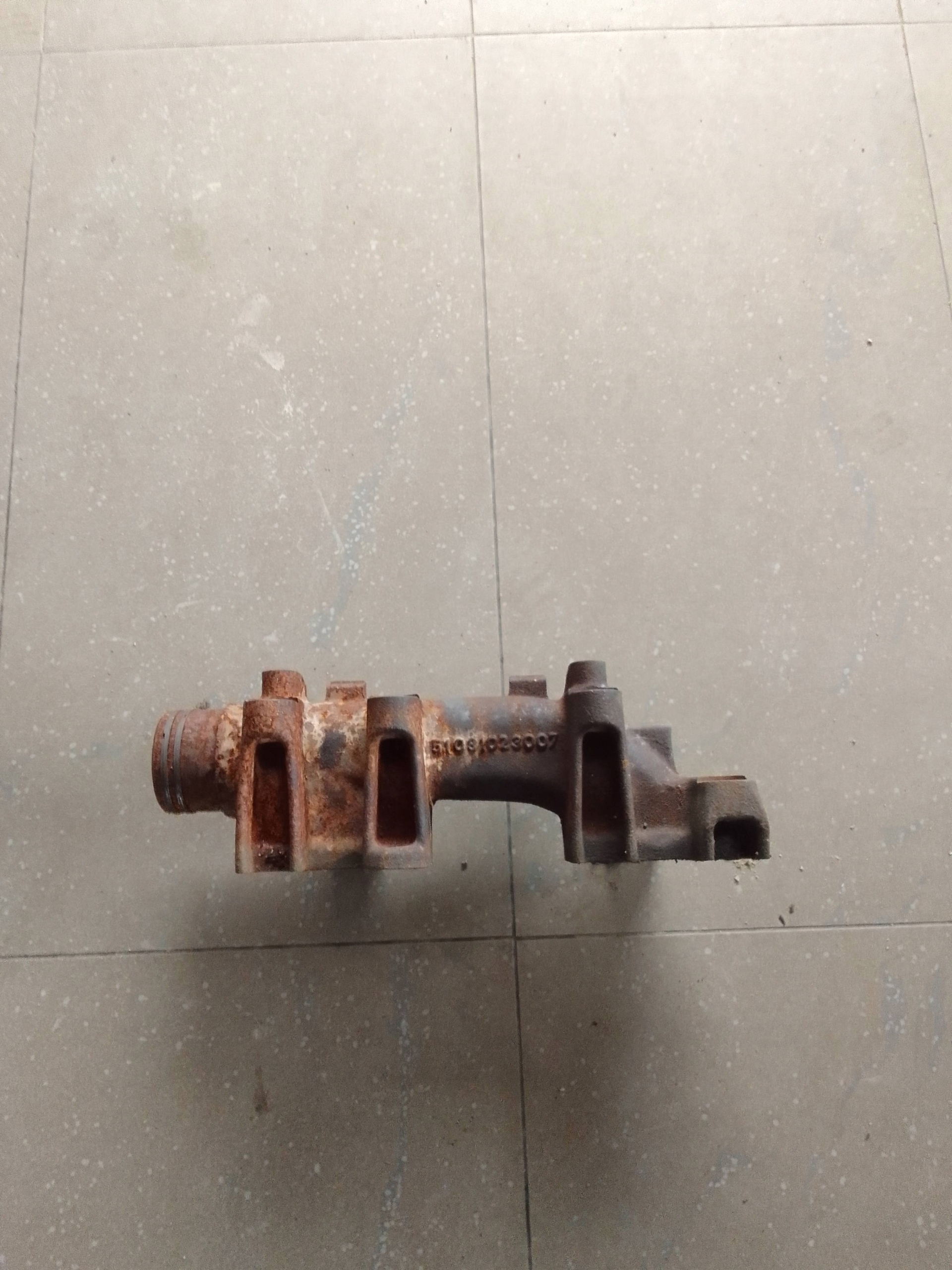 KOLEKTOR WYDECHOWY MAN TGX TGA