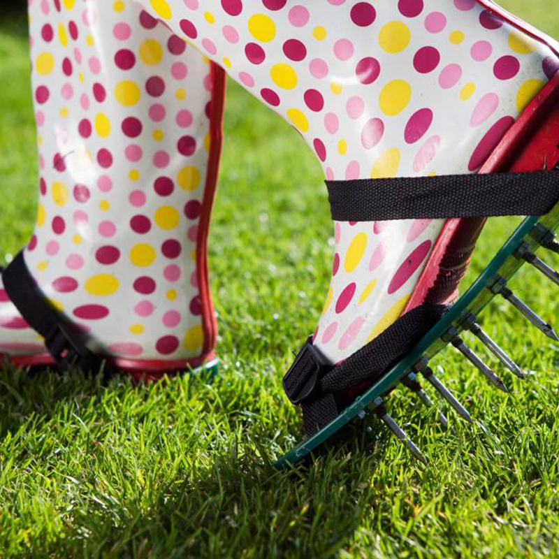 Аэратор сандалового дерева газона с шипами для обуви тип аэратор травы
