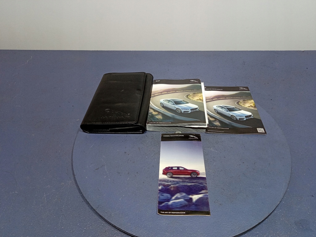 JAGUAR XF II X260 KSIĄŻKA SERWISOWA INSTRUKCJA Tematyka Samochody osobowe