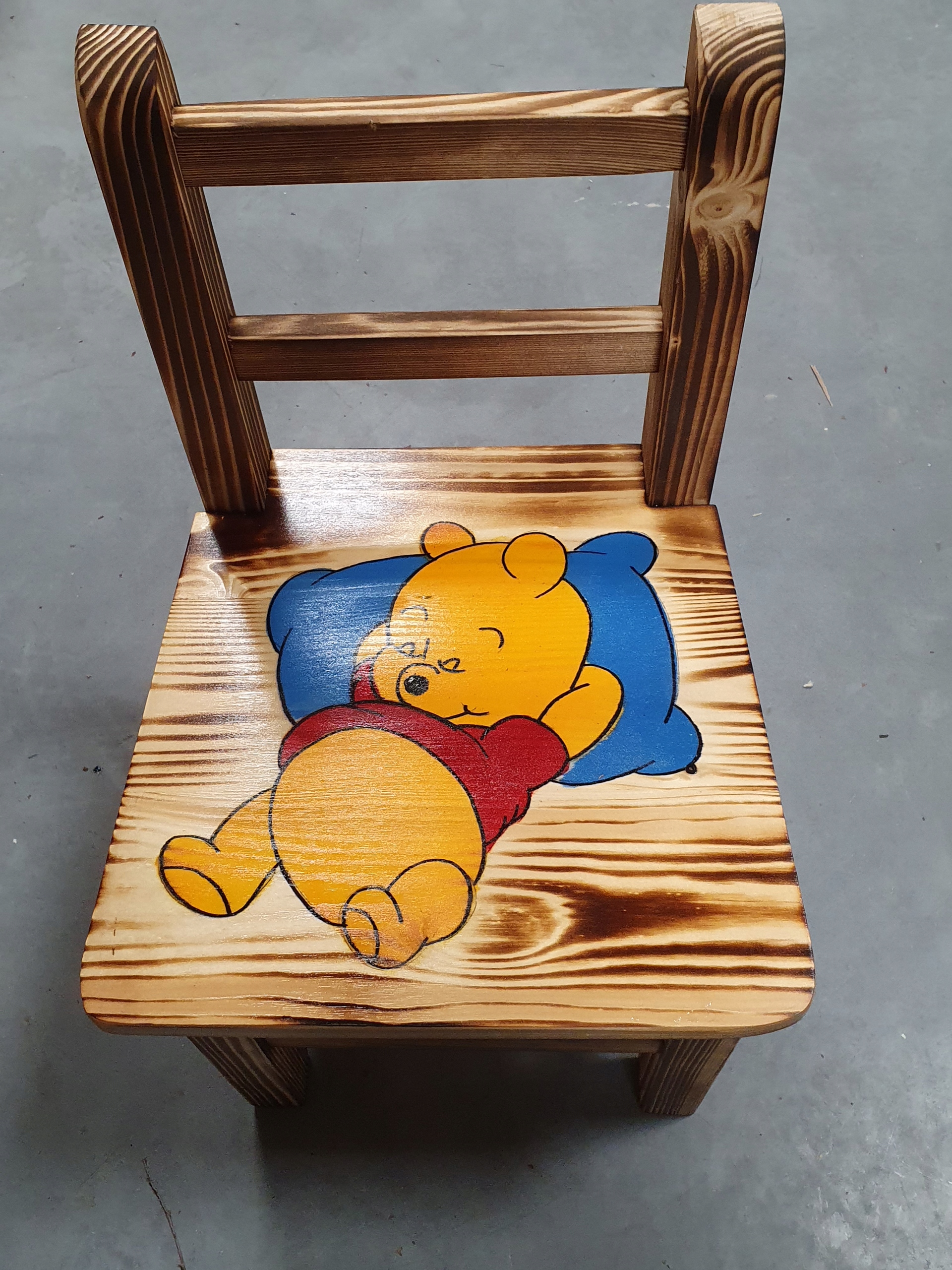 Drewniane krzesełko dziecięce -NOWOŚĆ Głębokość siedziska 26 cm