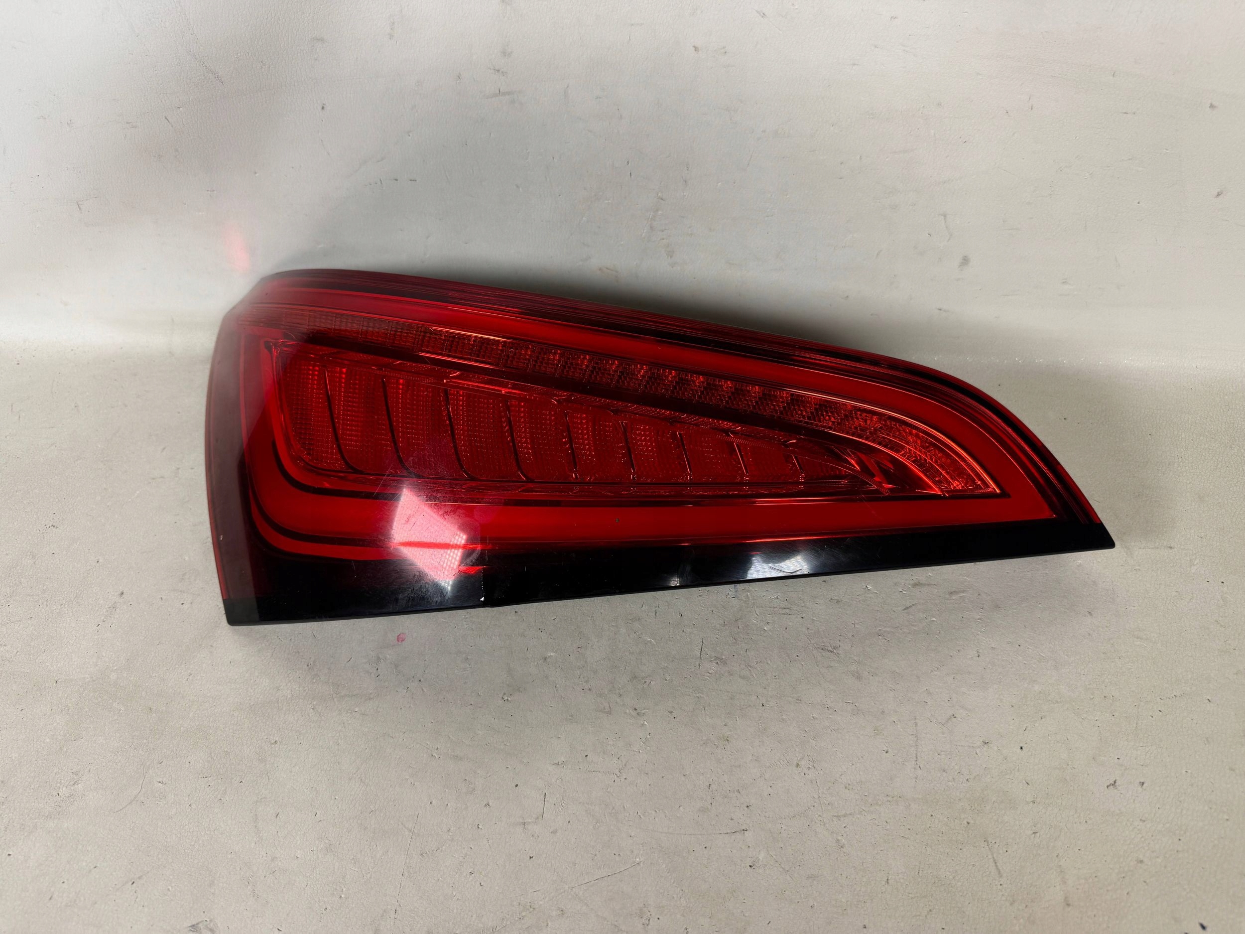 Audi Q5 SQ5 8r0 Lift light rear left rear part left