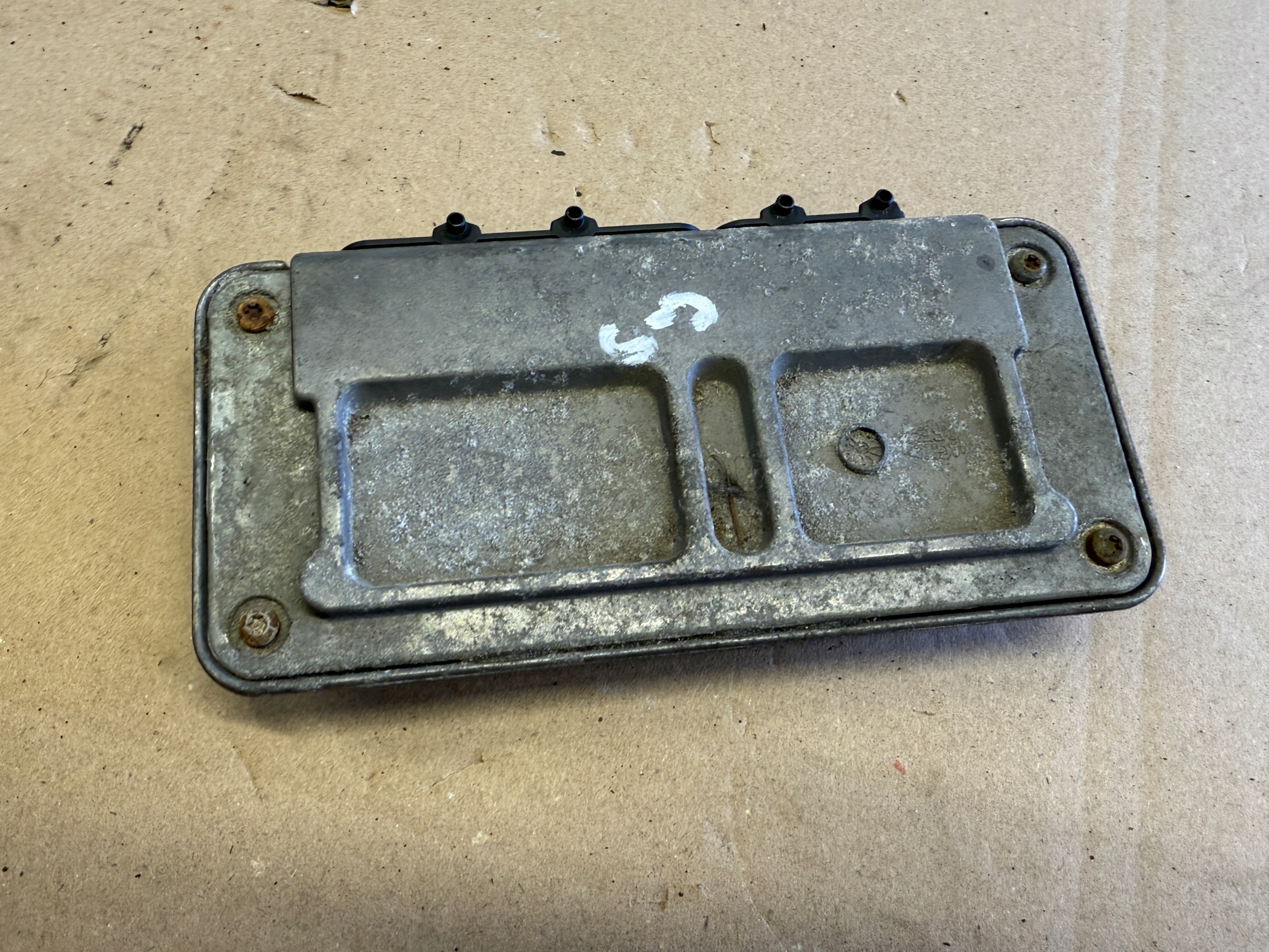VW GOLF V 1.4 16V control unit computer of the engine 03C906024AS