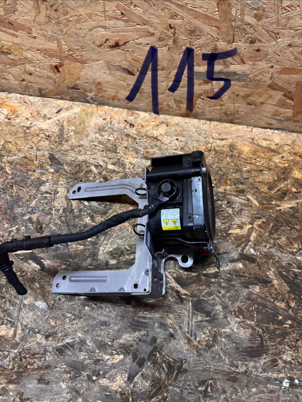 Volvo XC40 – Moduł Start/Stop / Kondensator